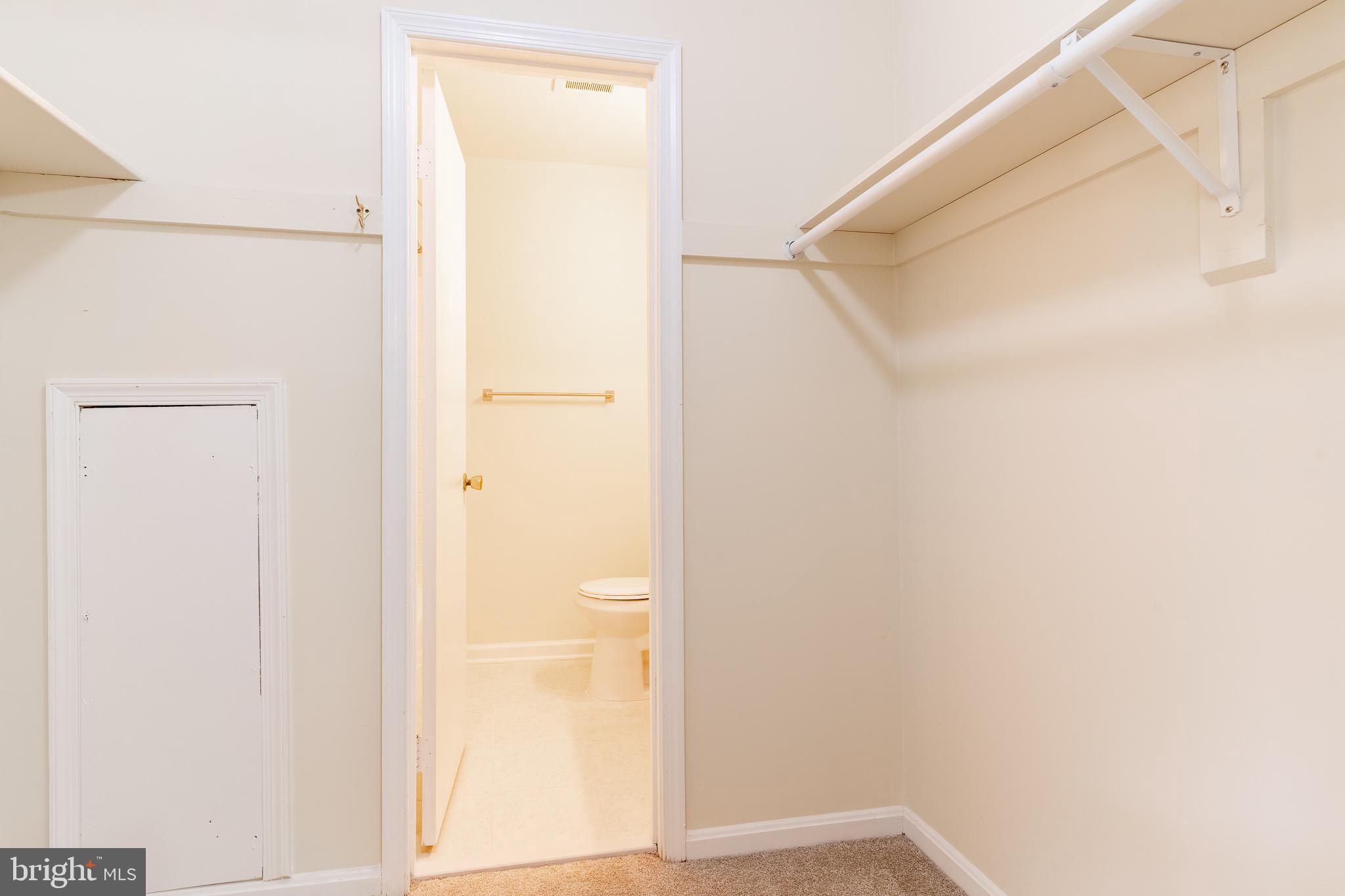 FAIRFAX PLAZA - Residential Lease