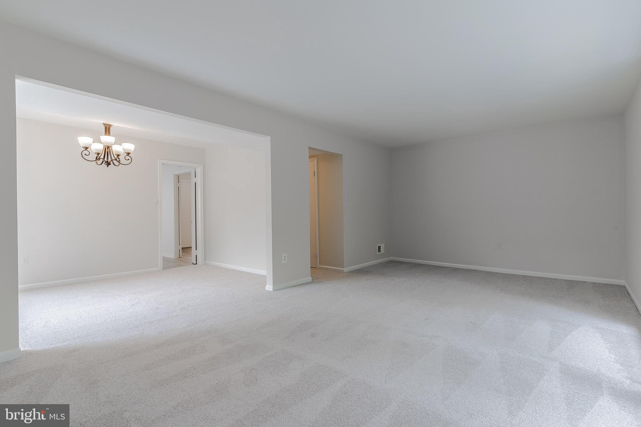 FAIRFAX PLAZA - Residential Lease