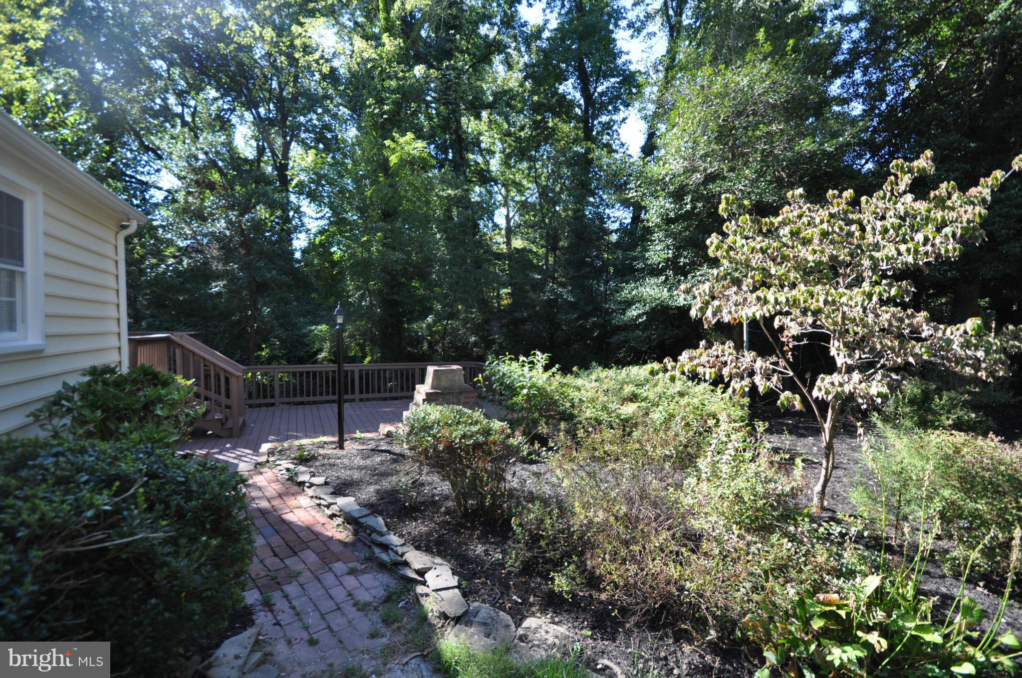 WILTON WOODS - Residential