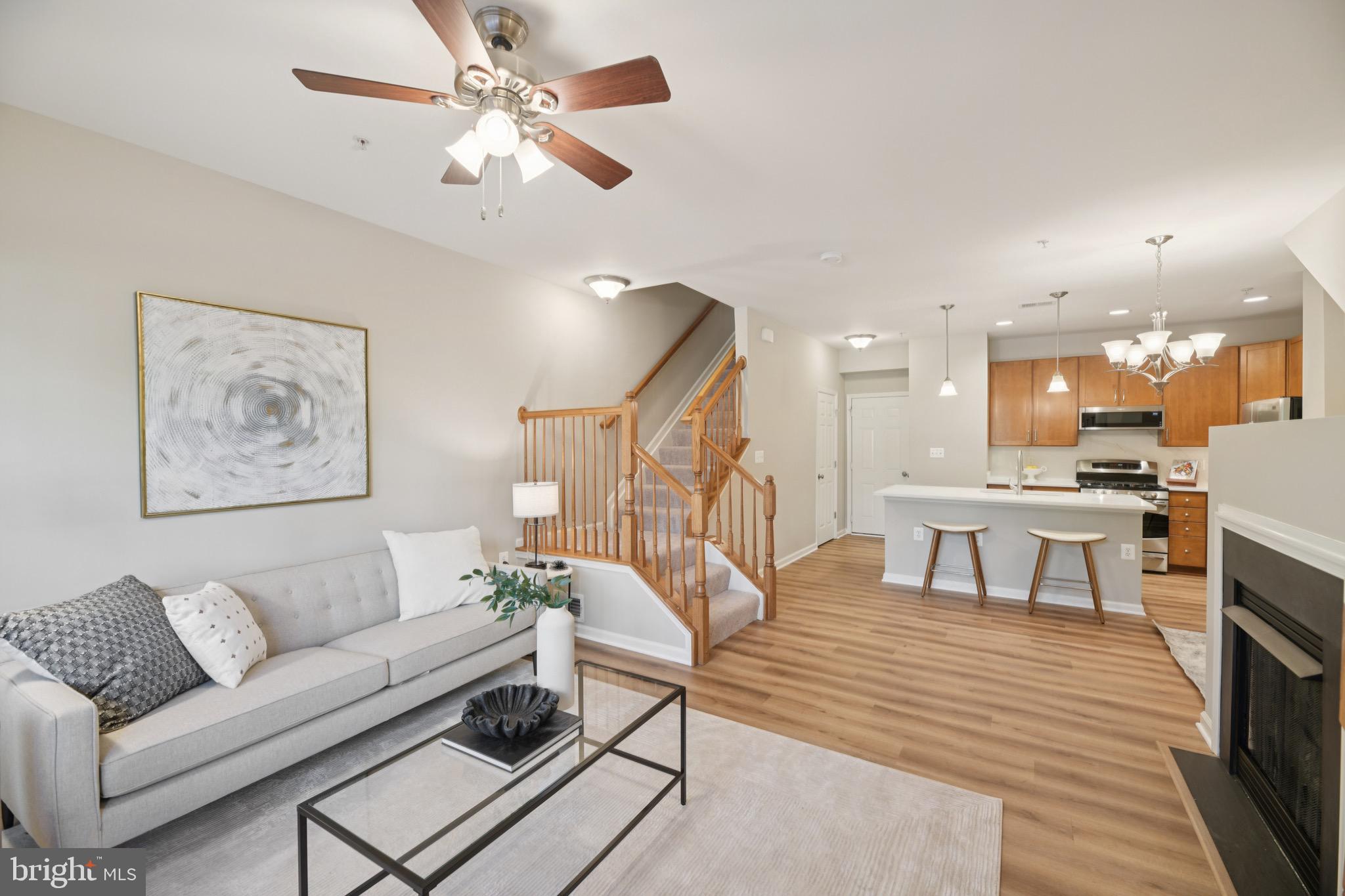 MARKET CENTER CONDOMINIUM - Residential