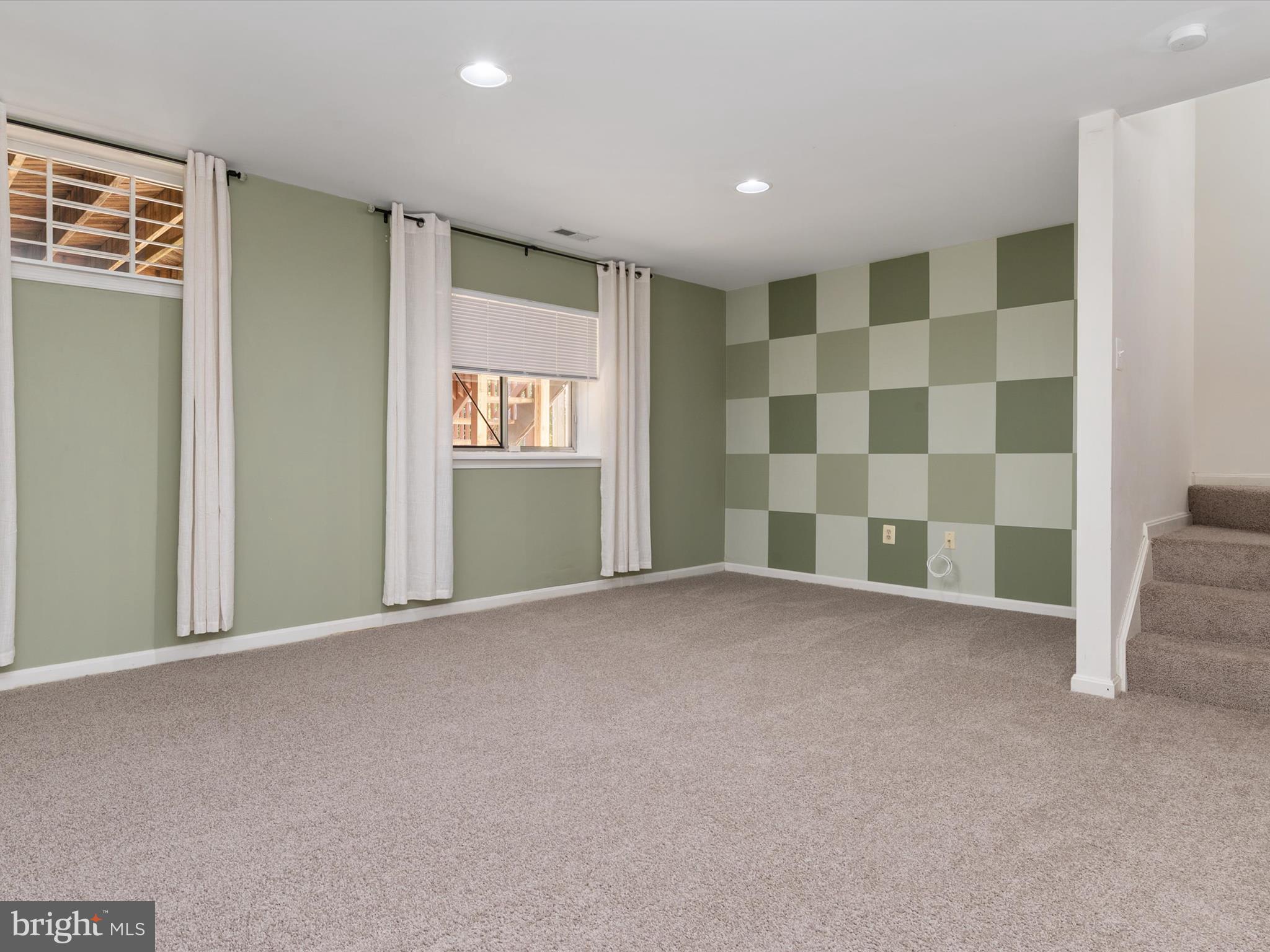 LIONS GATE - Residential