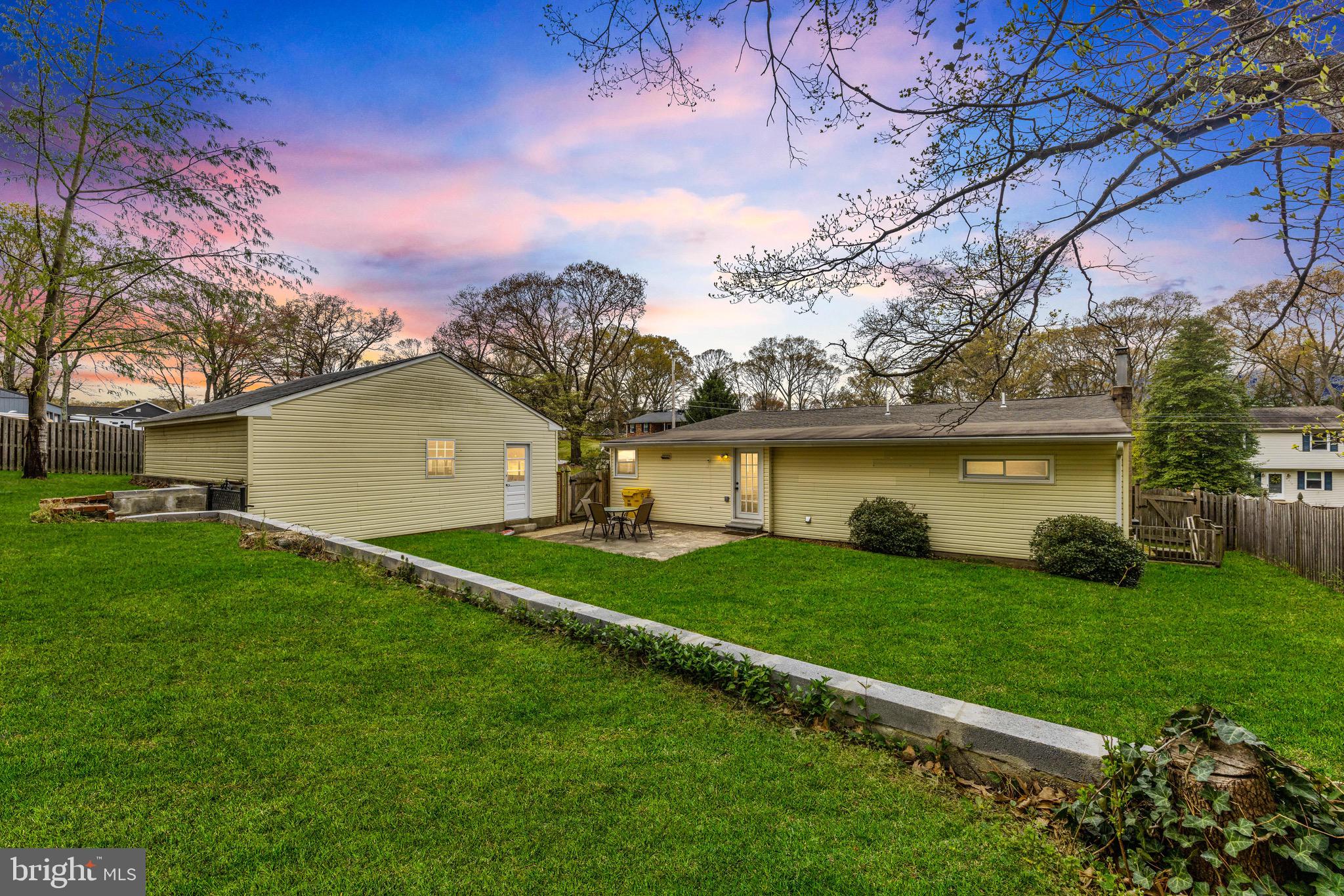 ELVATON ACRES - Residential