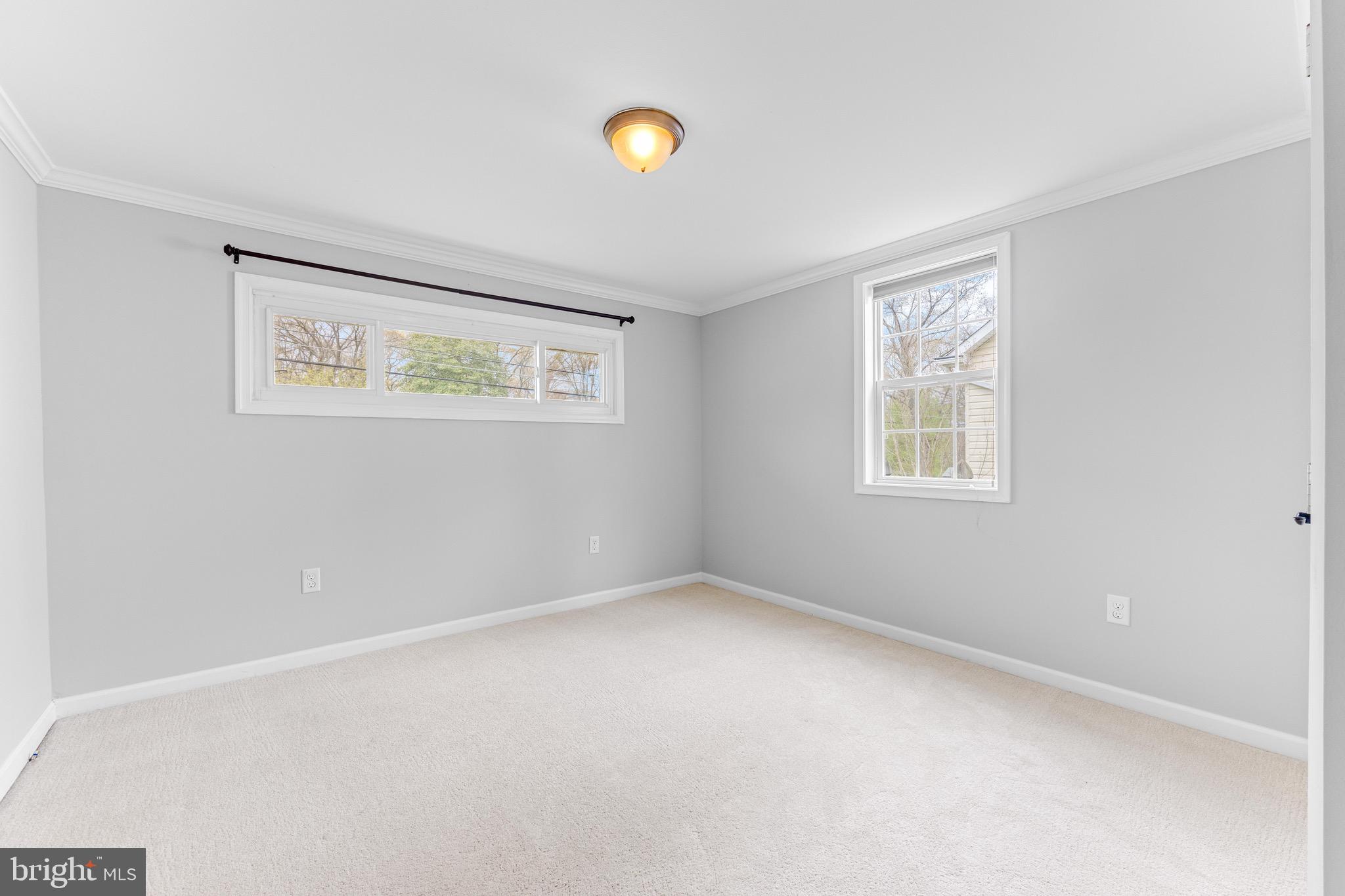 ELVATON ACRES - Residential