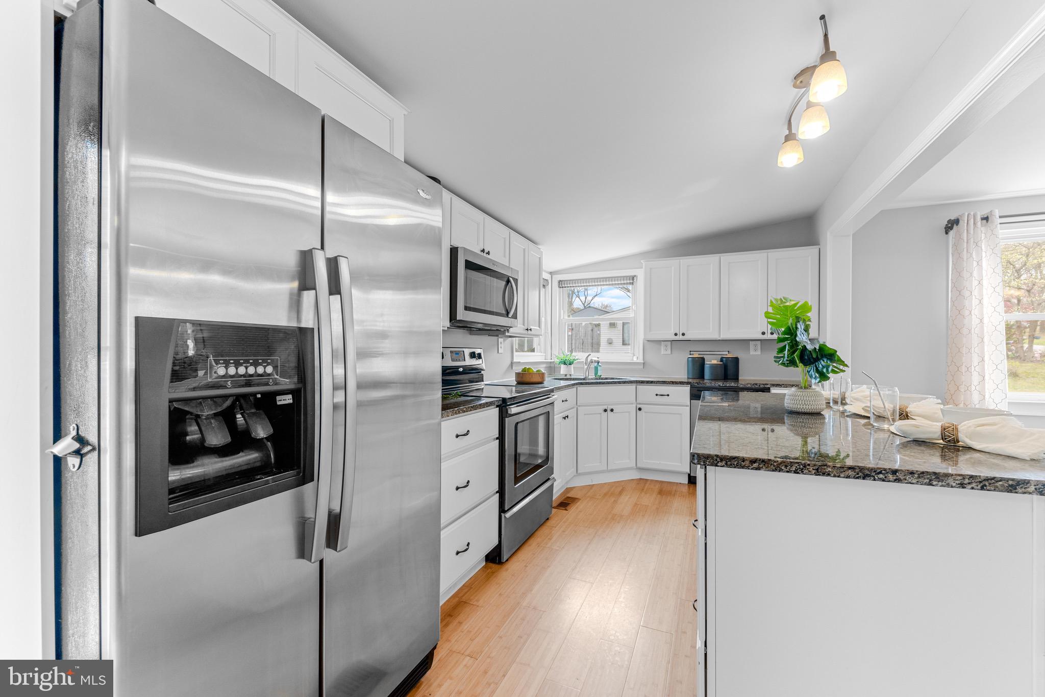 ELVATON ACRES - Residential