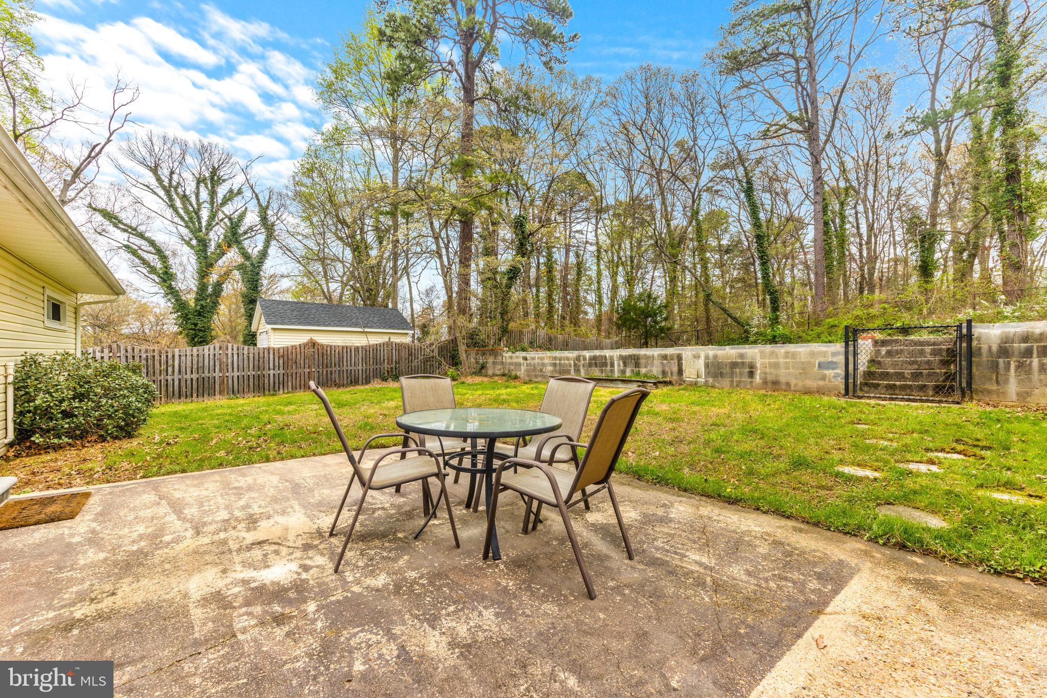 ELVATON ACRES - Residential