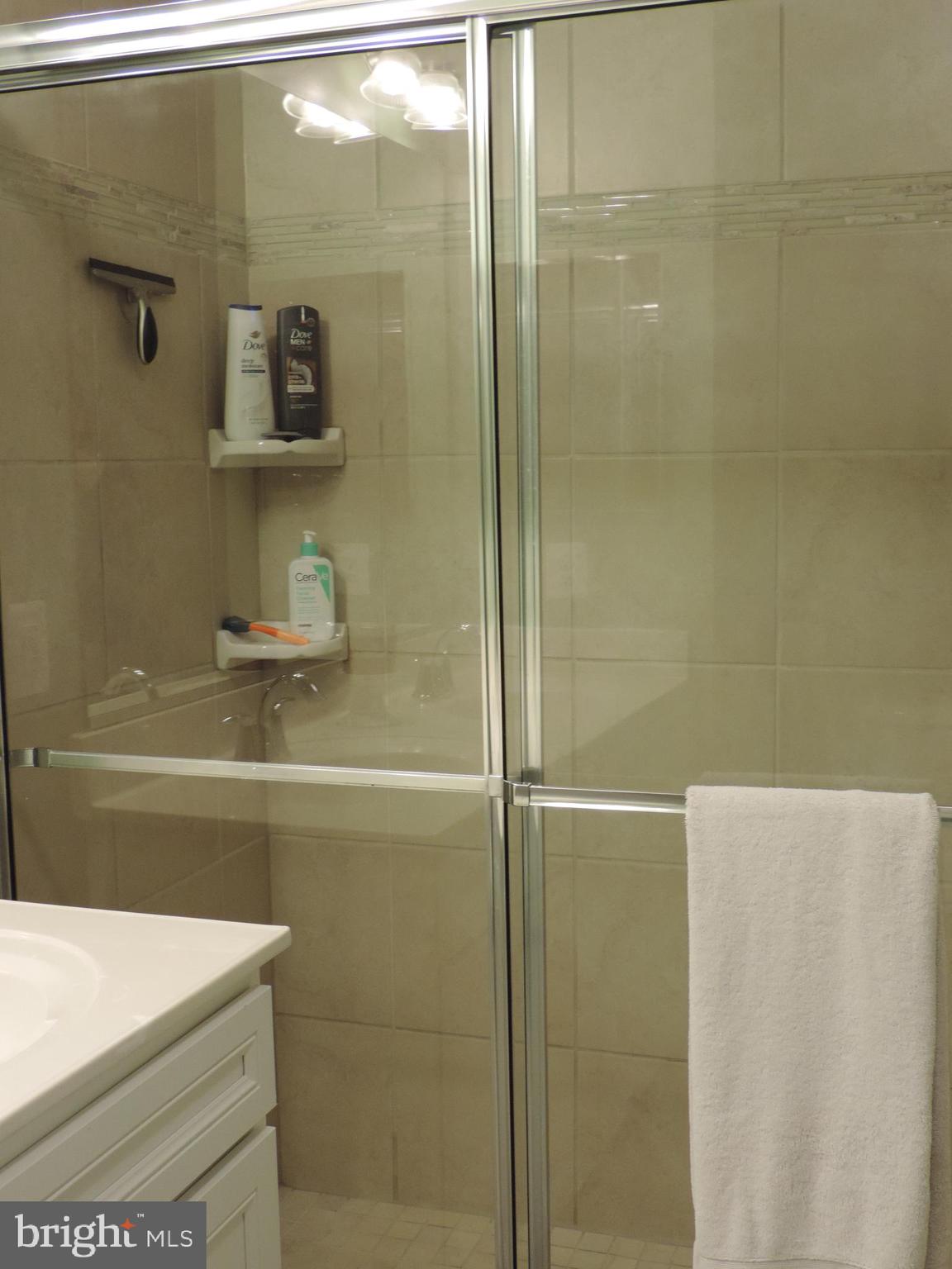 RAVENHURST GLEN - Residential