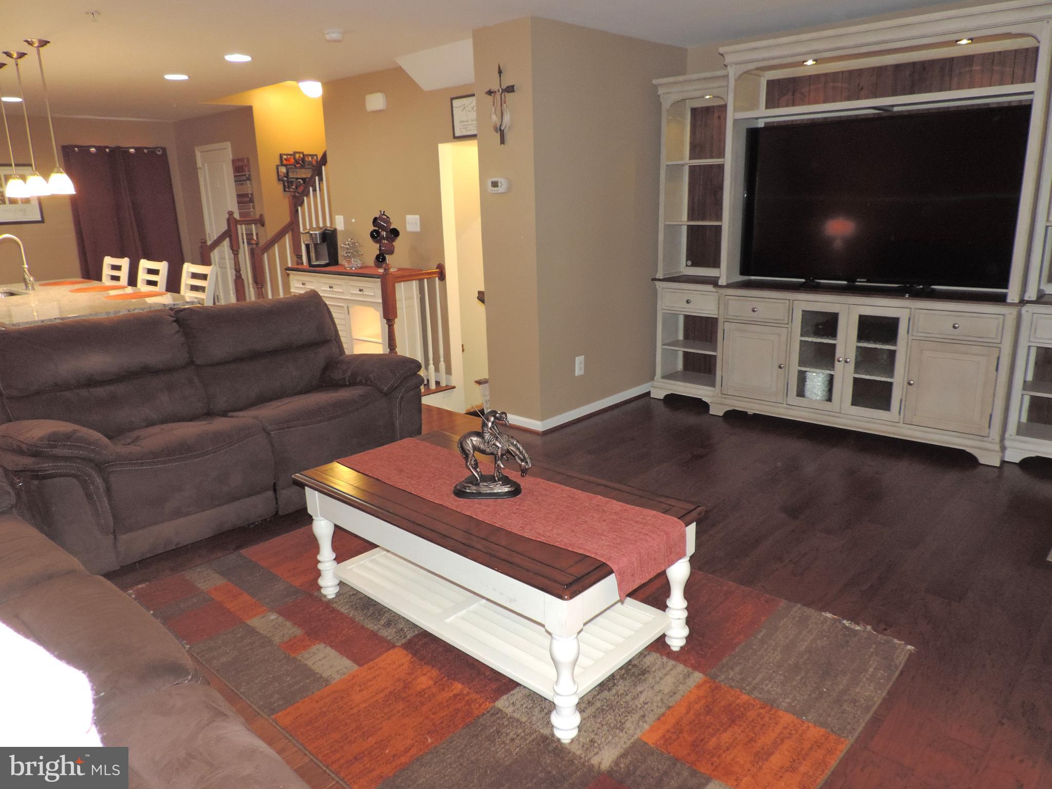 RAVENHURST GLEN - Residential