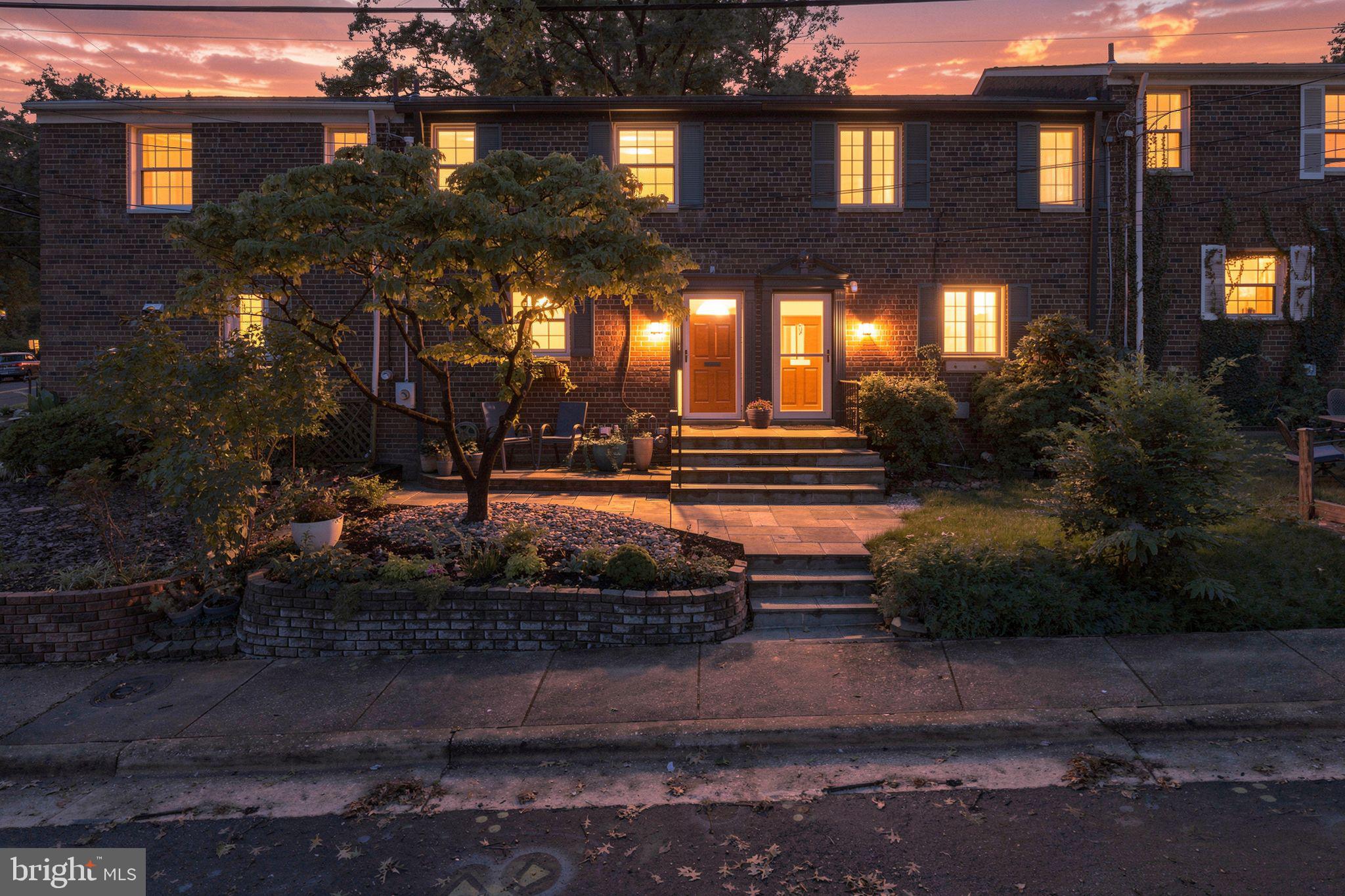 202 GENTRY AVENUE