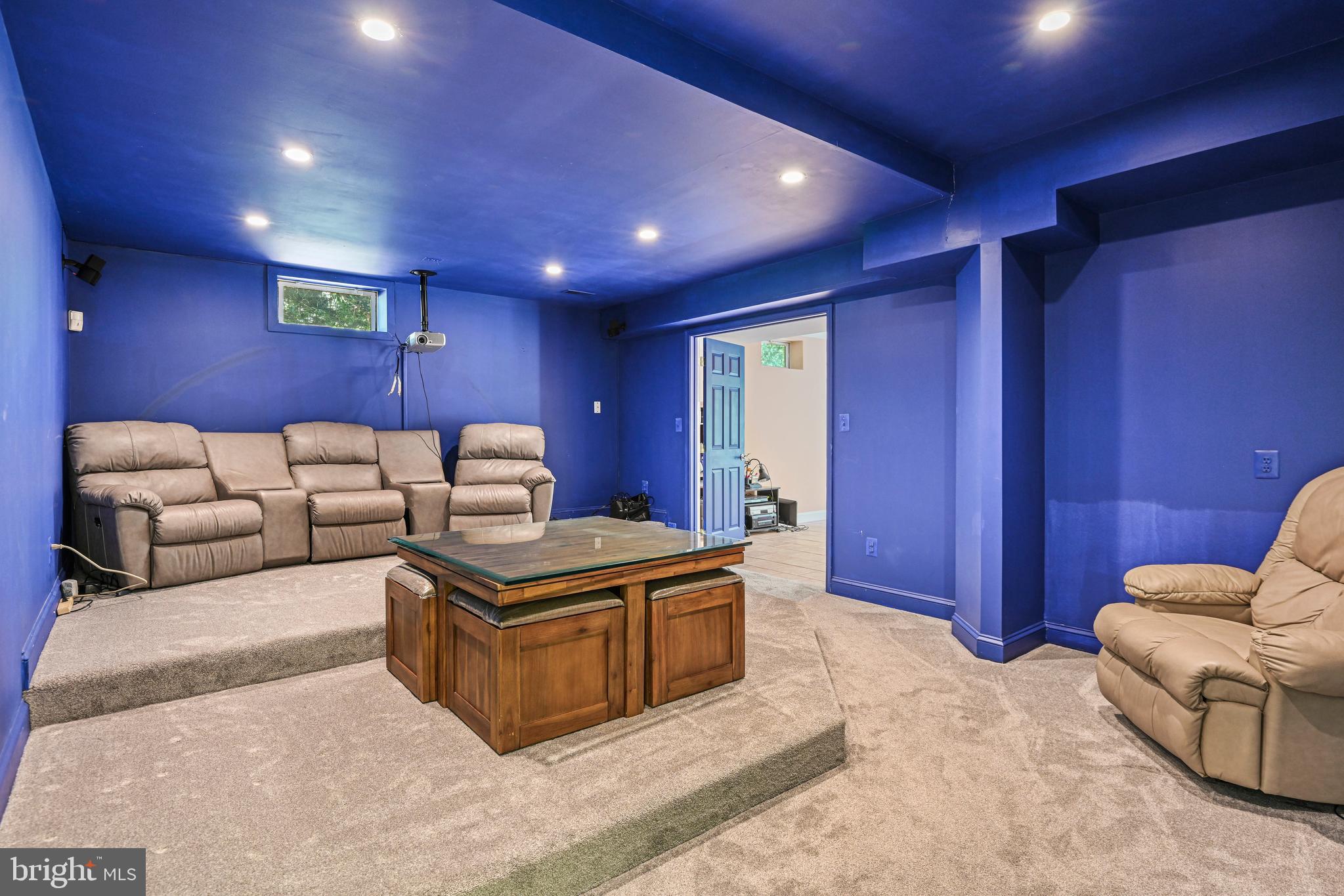 ESTATES AT GREAT FALLS - Residential Lease