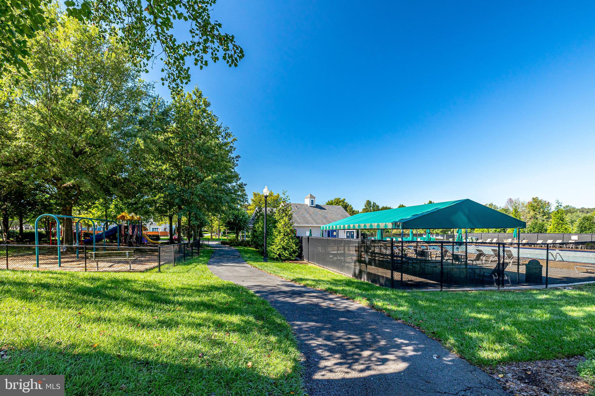 ESTATES AT GREAT FALLS - Residential Lease