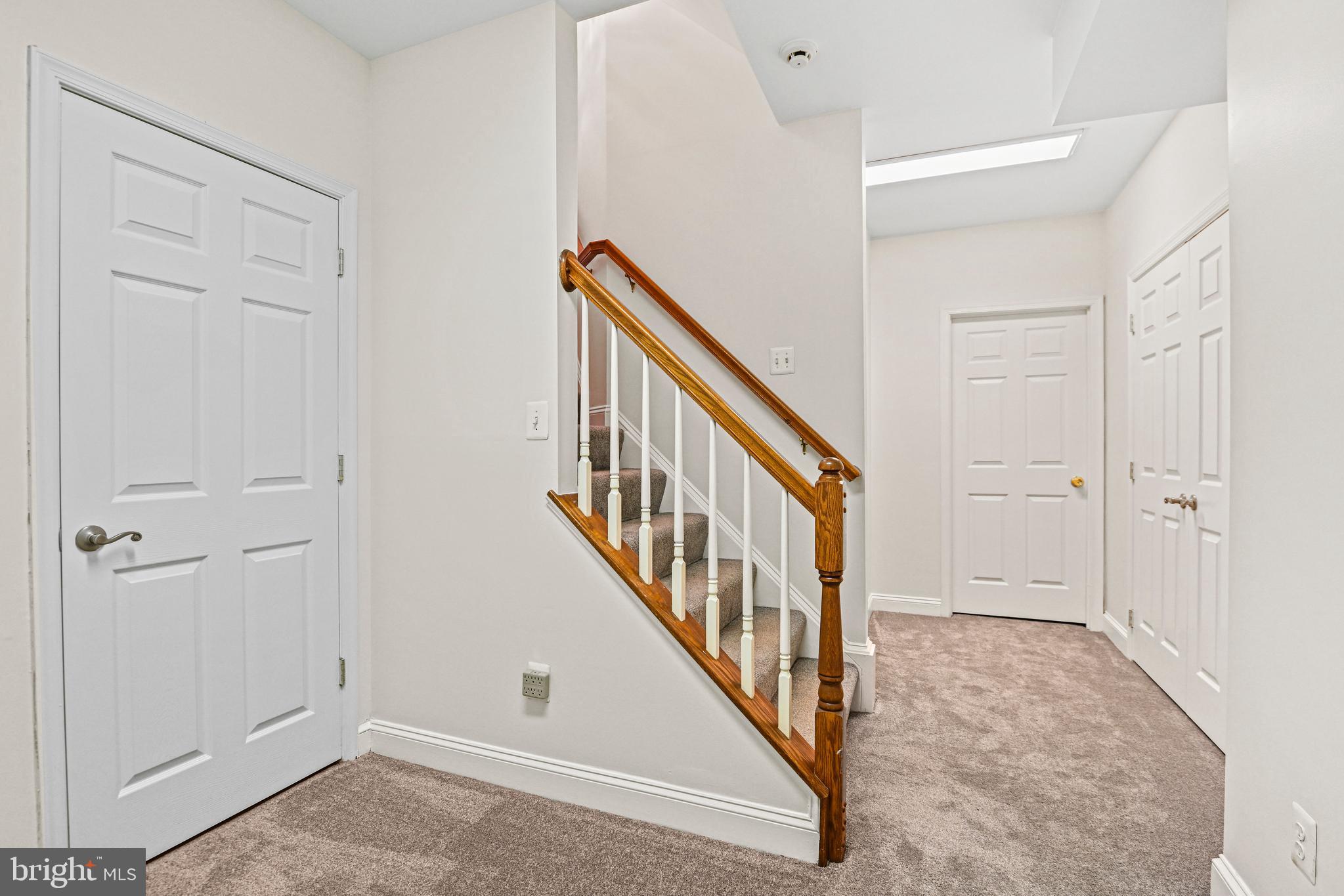 ESTATES AT GREAT FALLS - Residential Lease