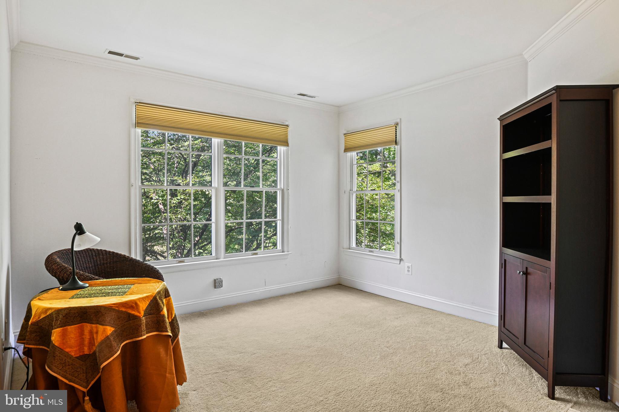 ESTATES AT GREAT FALLS - Residential Lease