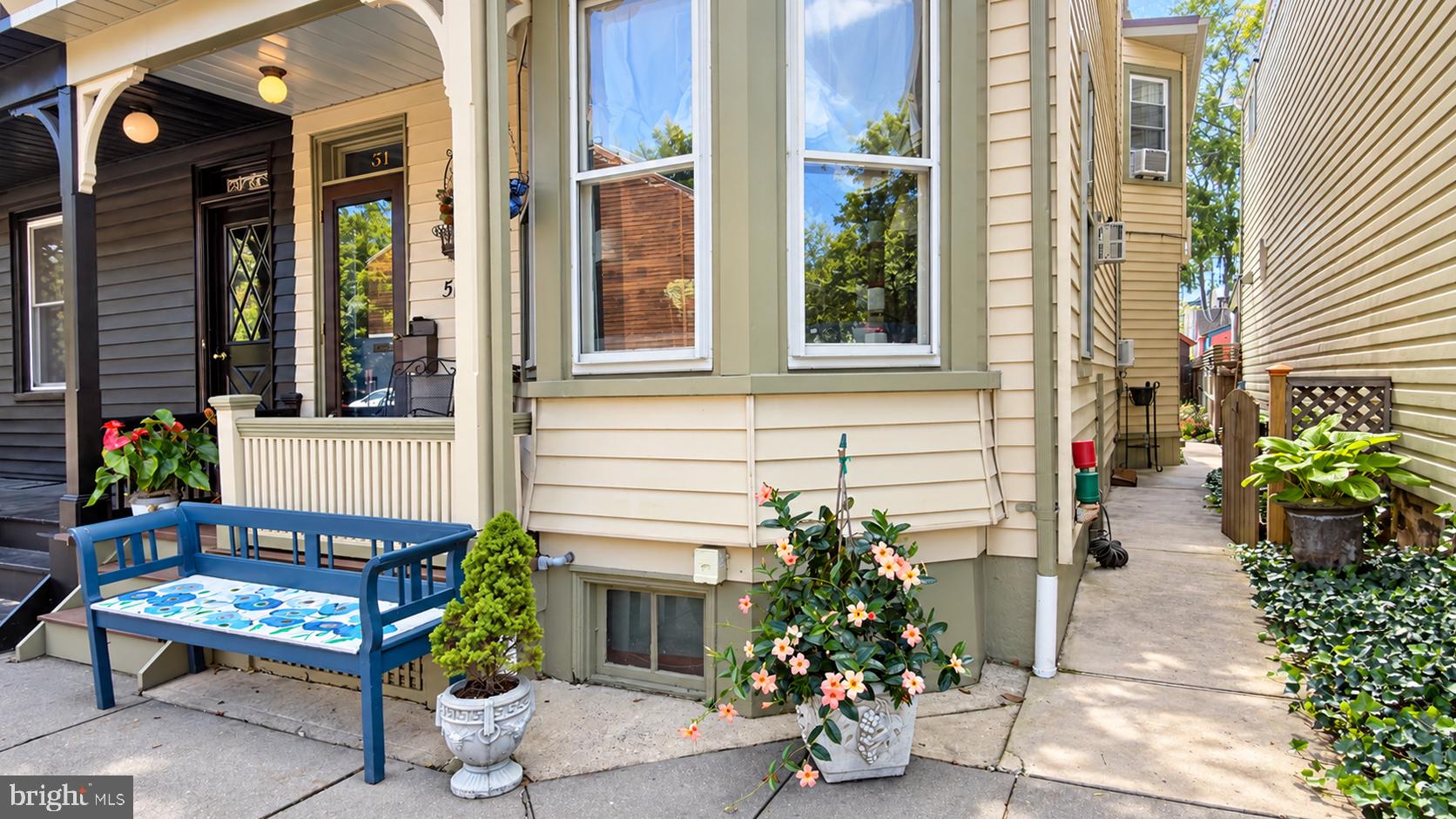 51 PERRY STREET