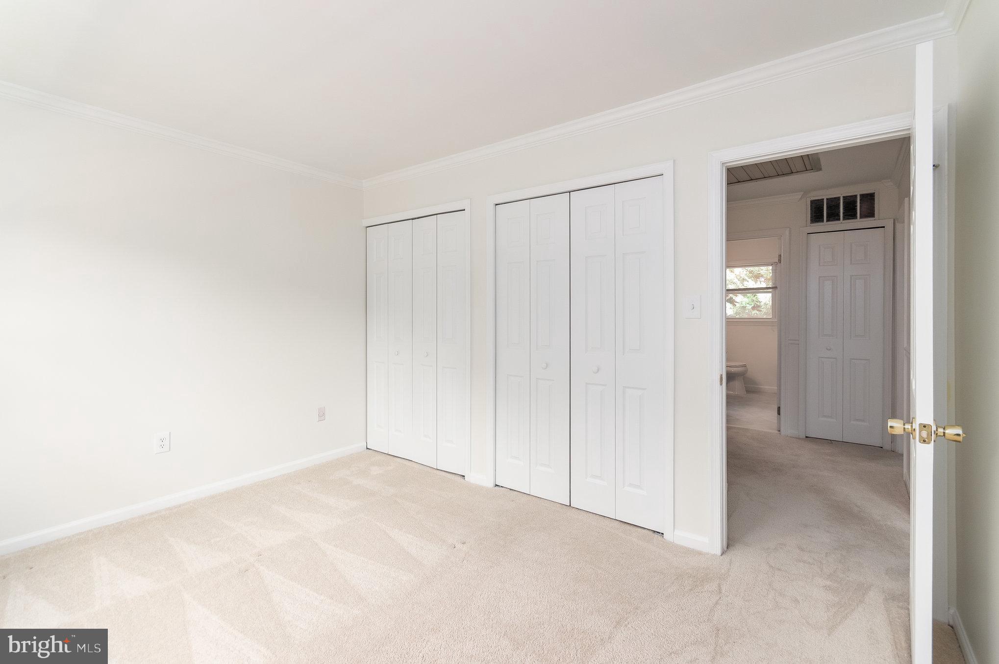 ROLLING VALLEY - Residential