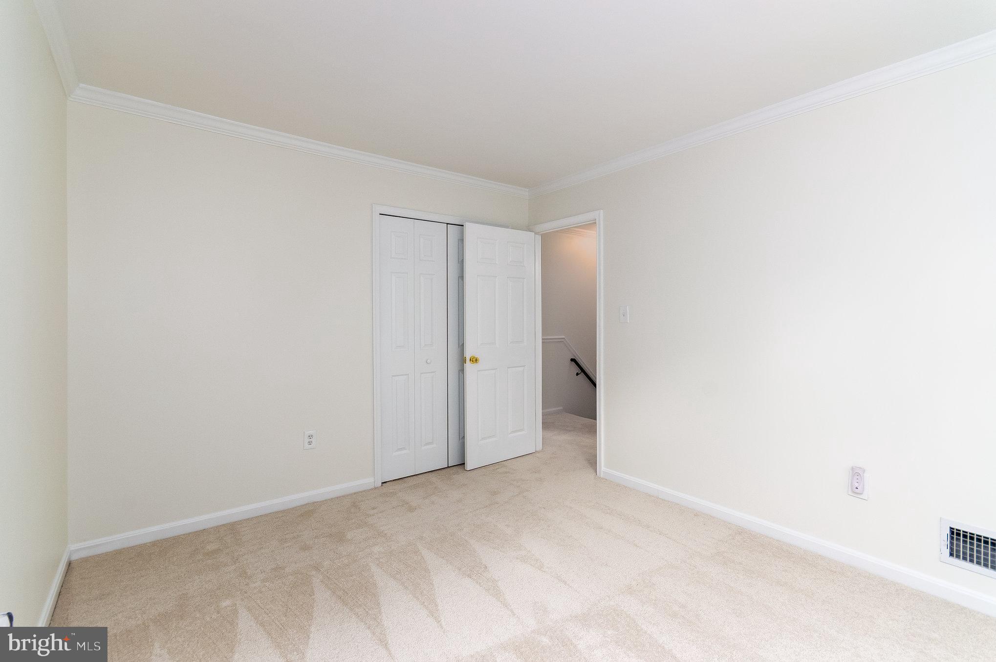 ROLLING VALLEY - Residential