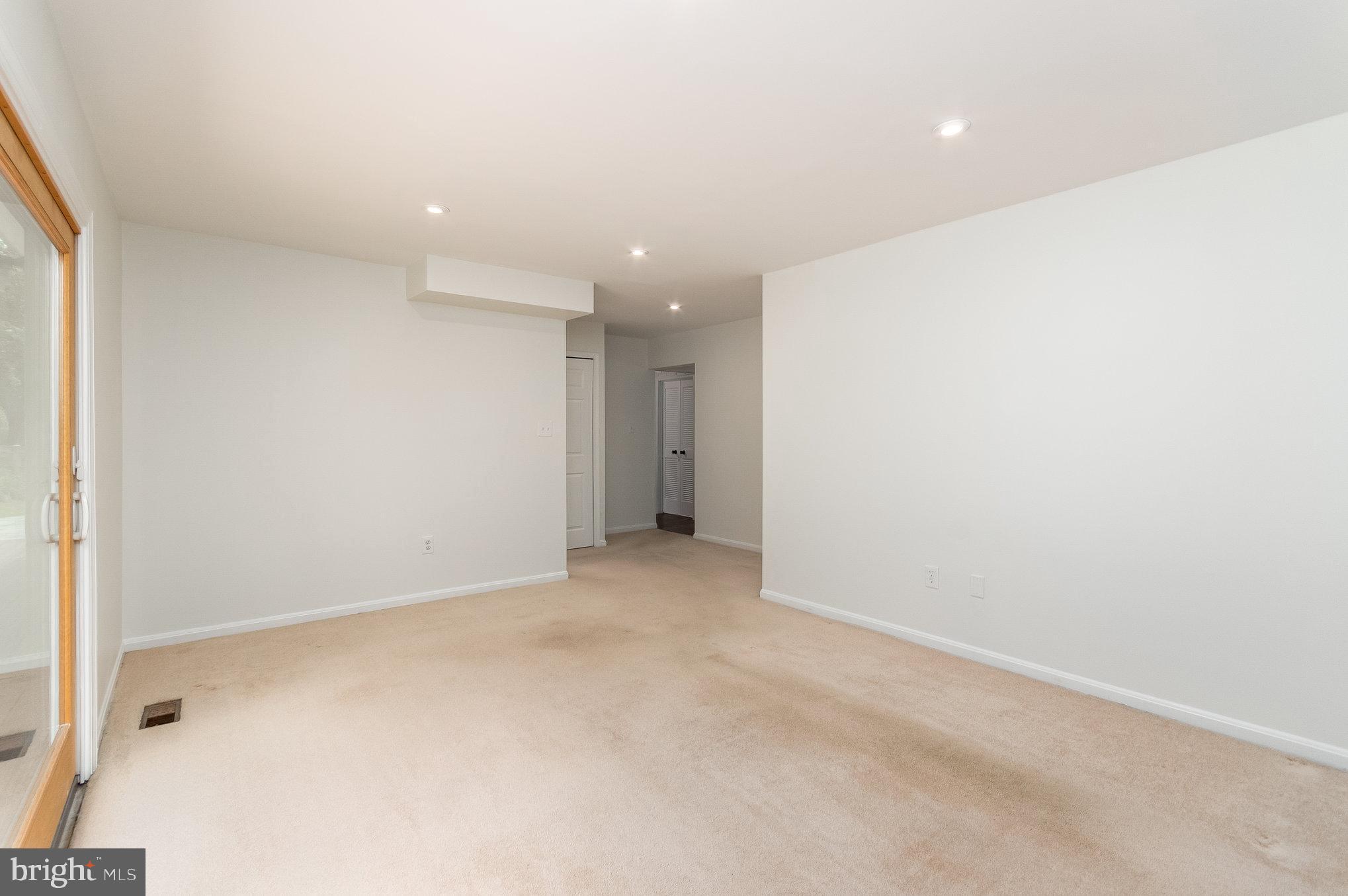 ROLLING VALLEY - Residential