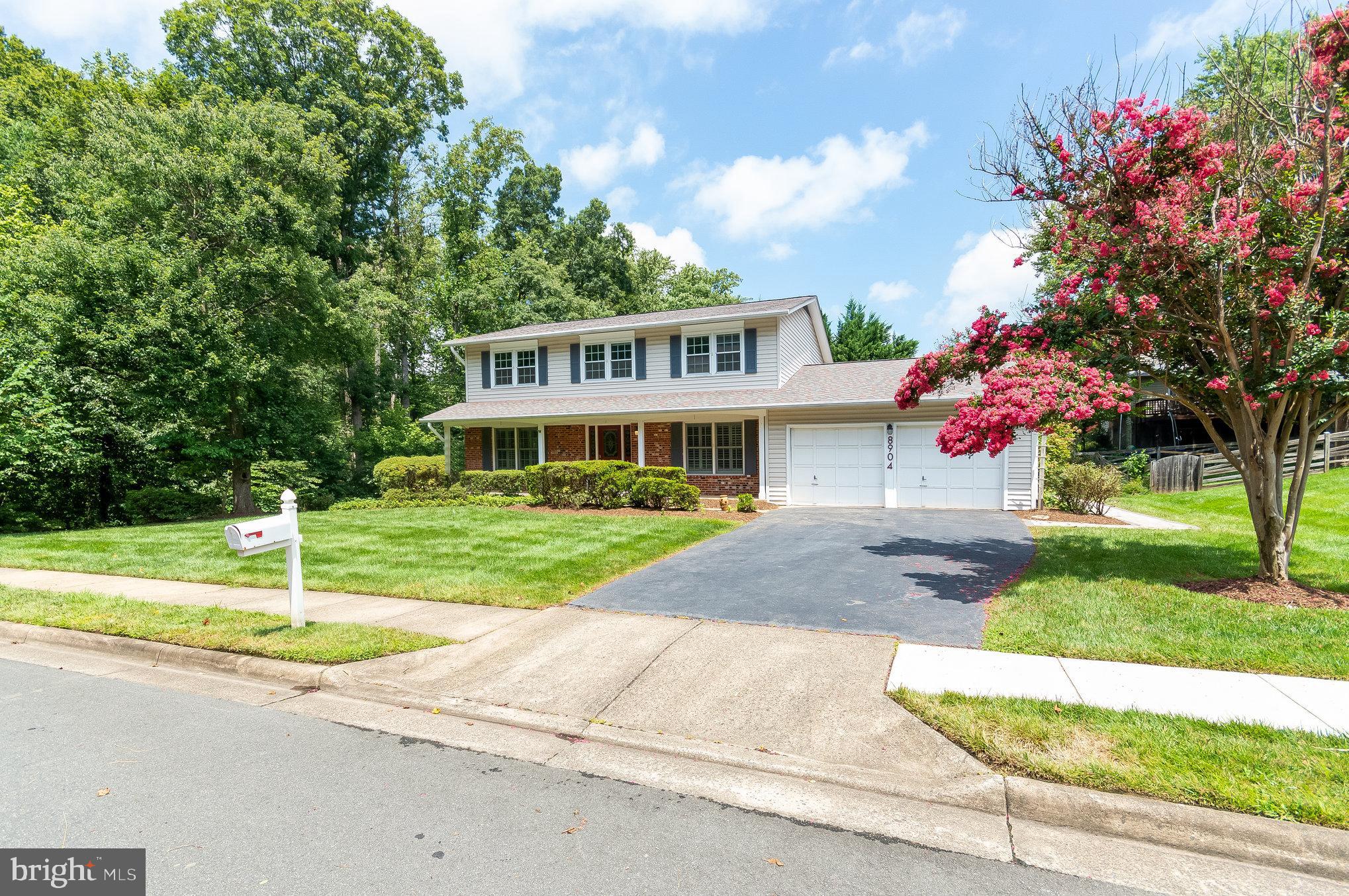 ROLLING VALLEY - Residential