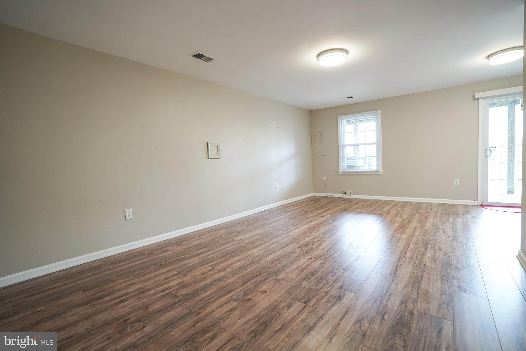 STONEHENGE - Residential