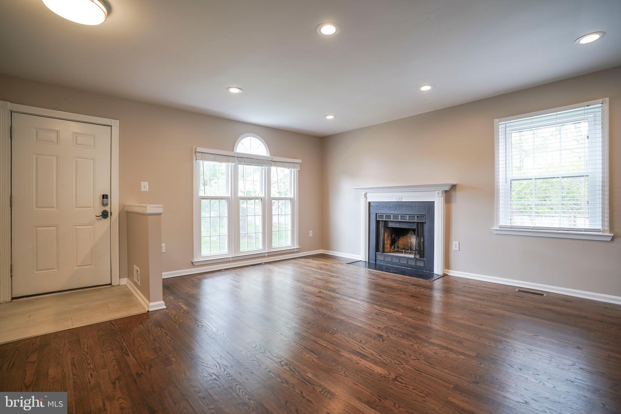 STONEHENGE - Residential