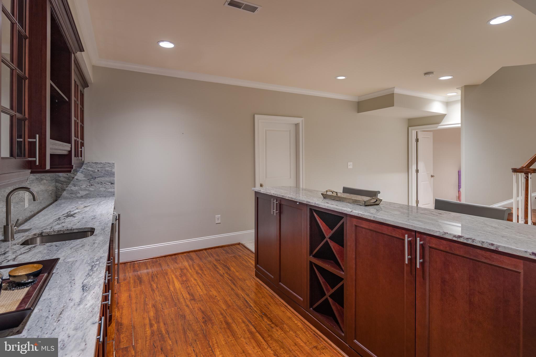 STOCKWELL MANOR - Residential