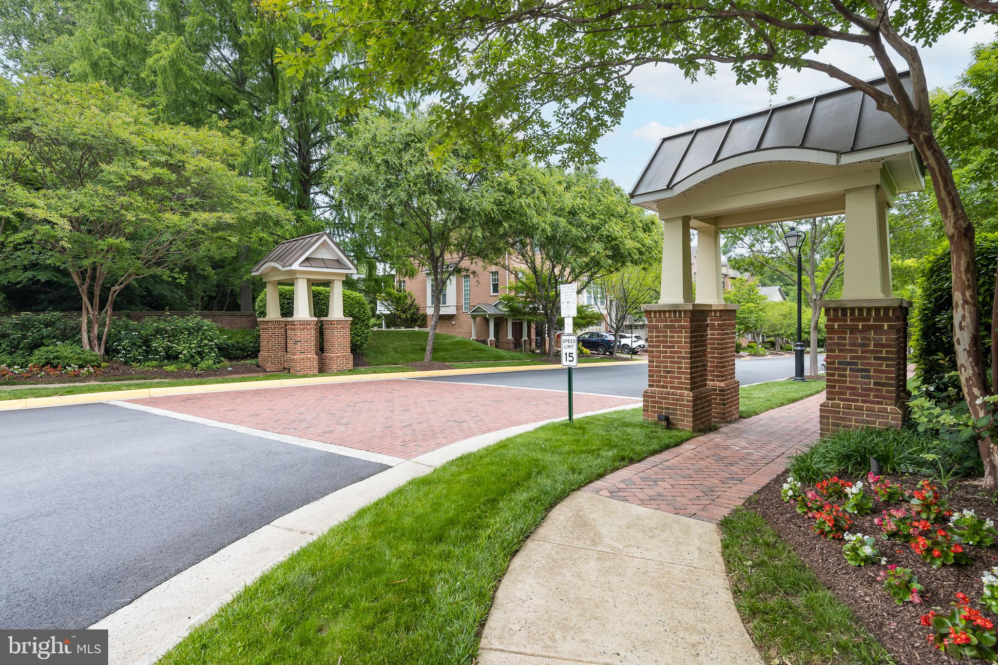 STOCKWELL MANOR - Residential