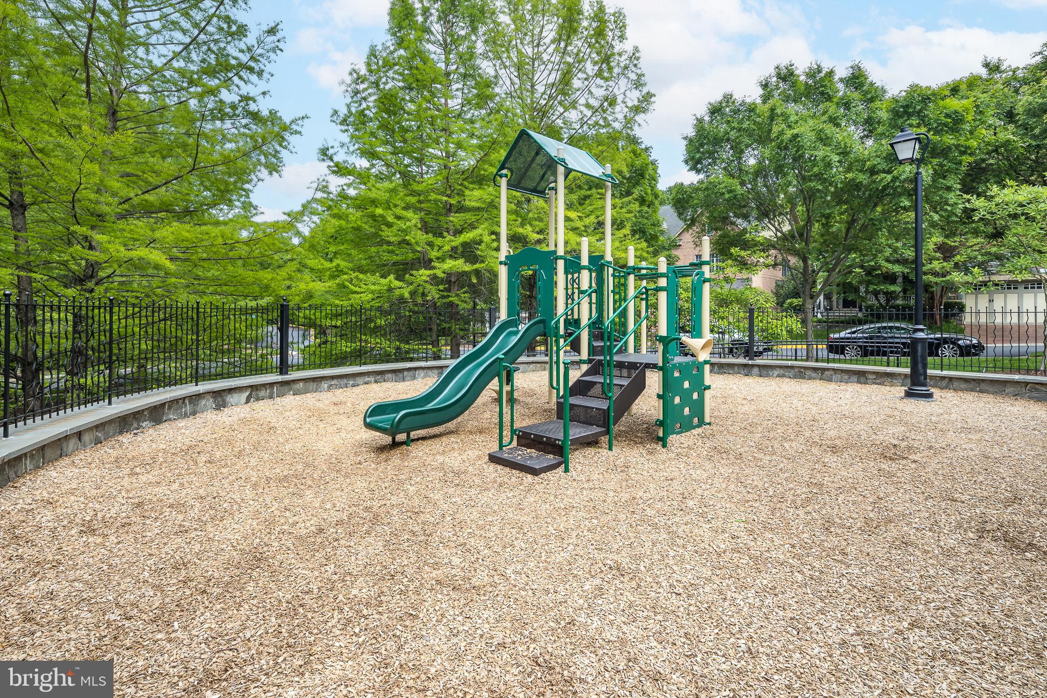 STOCKWELL MANOR - Residential