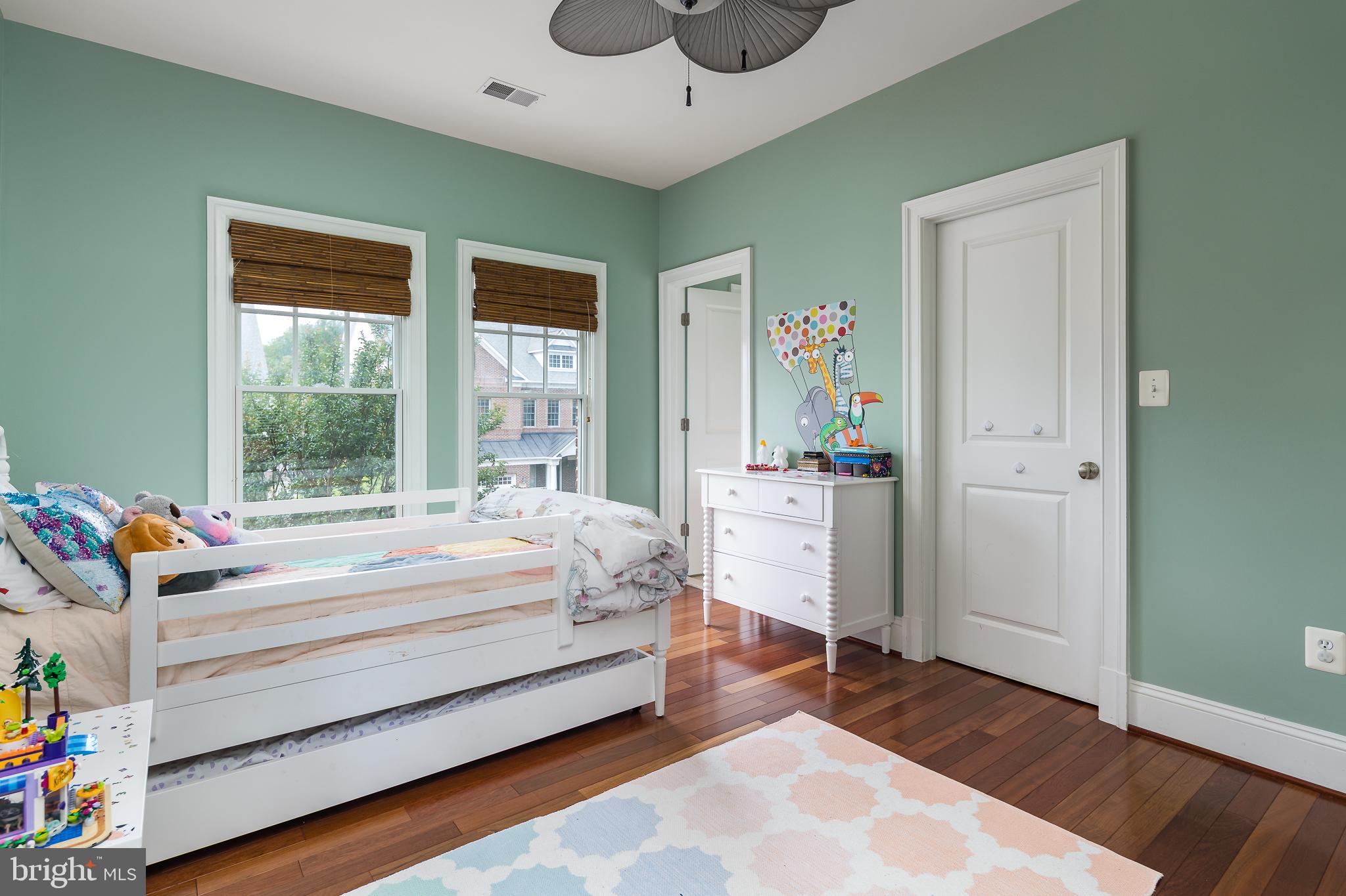 STOCKWELL MANOR - Residential