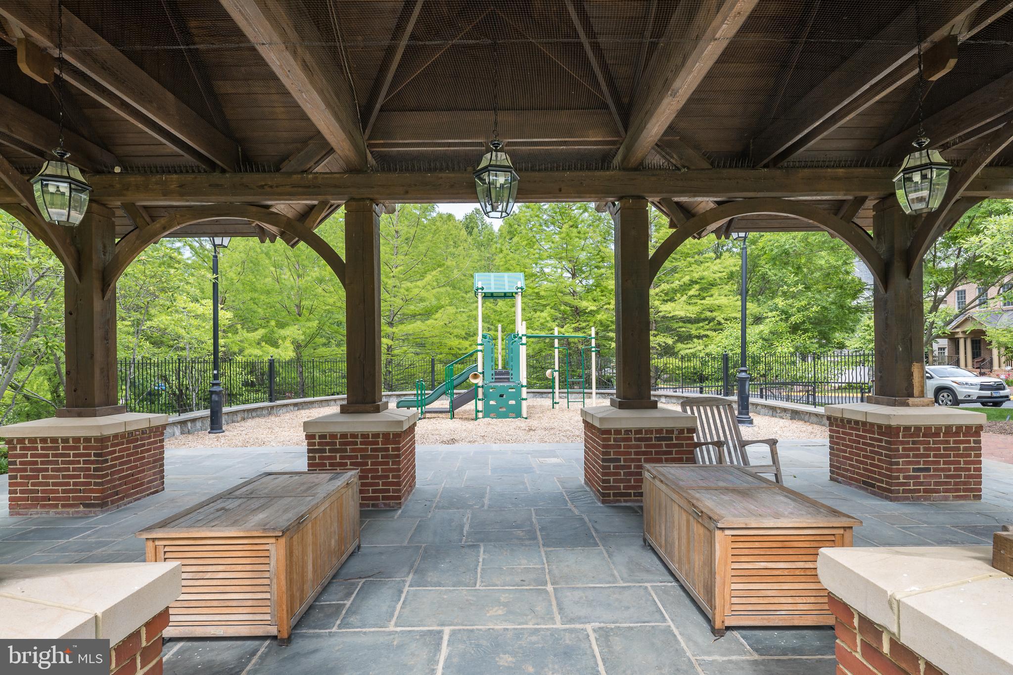 STOCKWELL MANOR - Residential