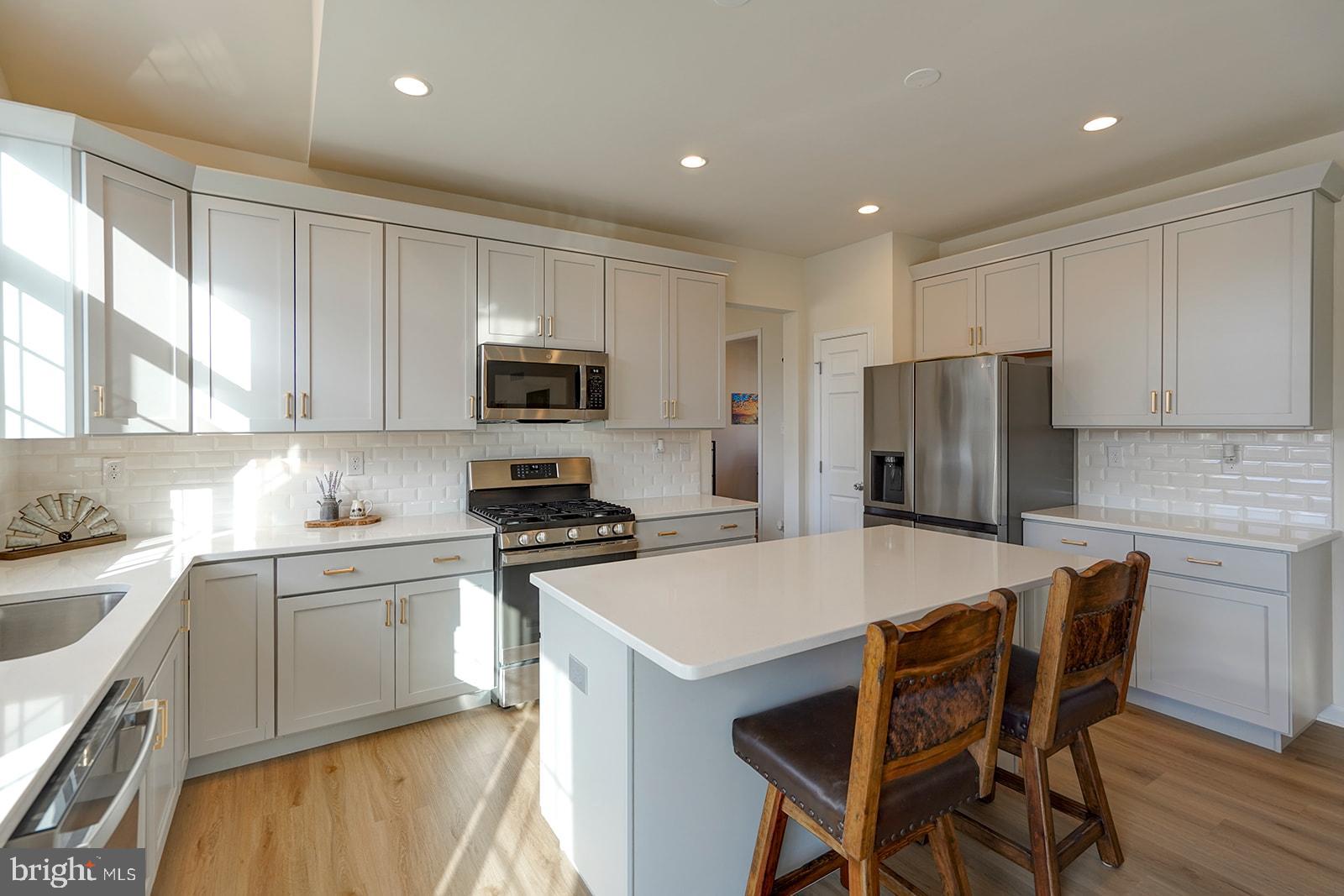 SWEETWATER FARM - Residential