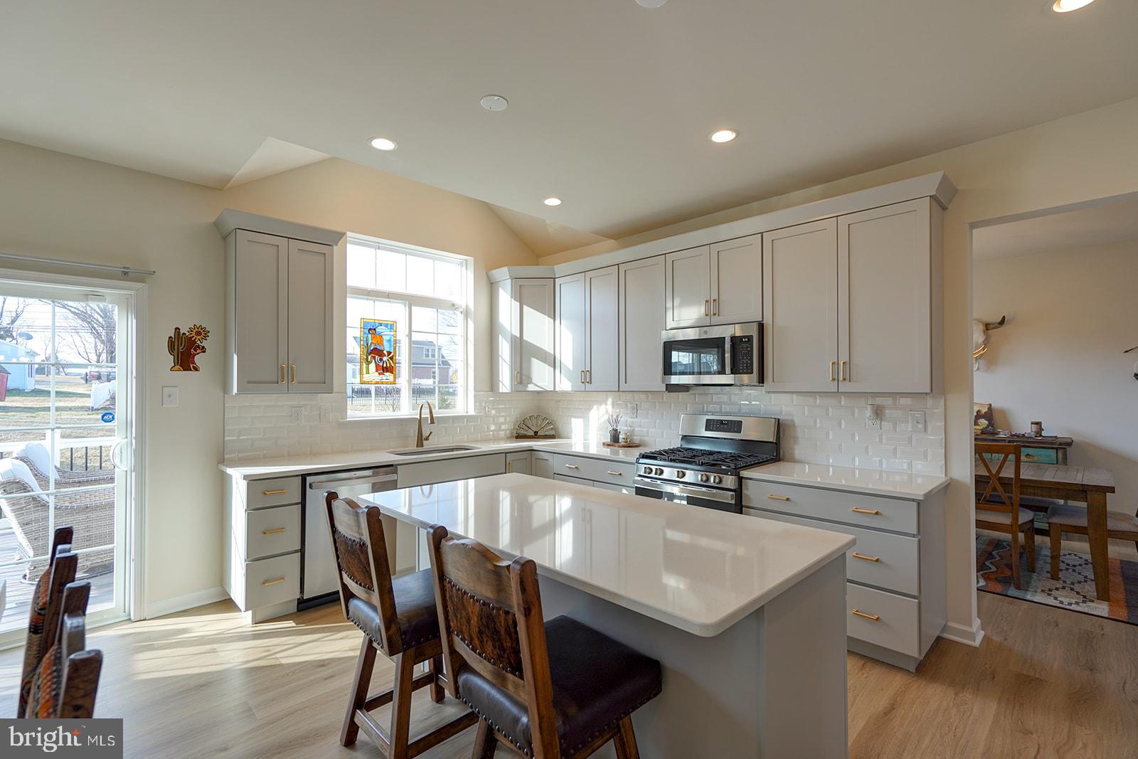 SWEETWATER FARM - Residential