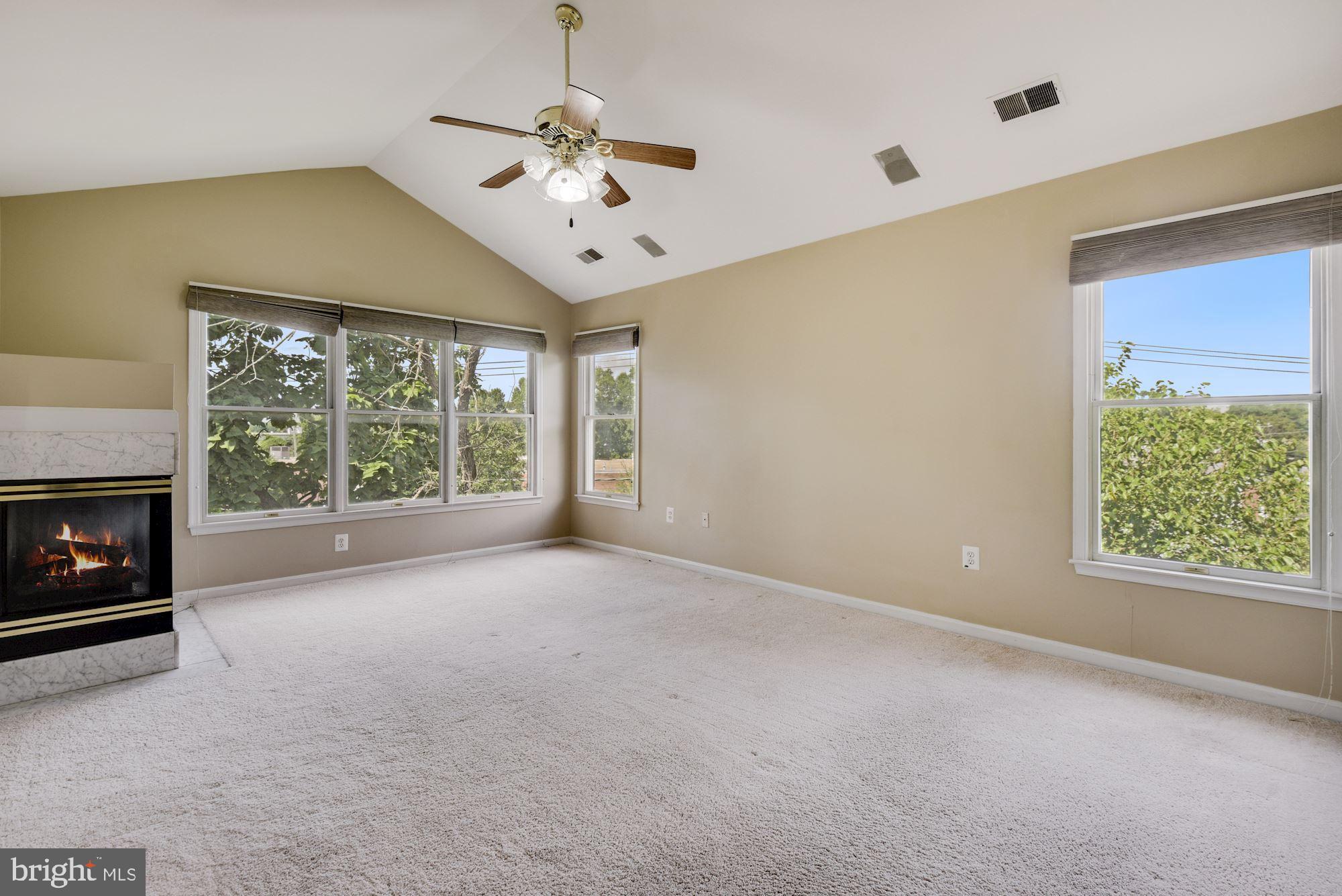 LINDEN - Residential Lease