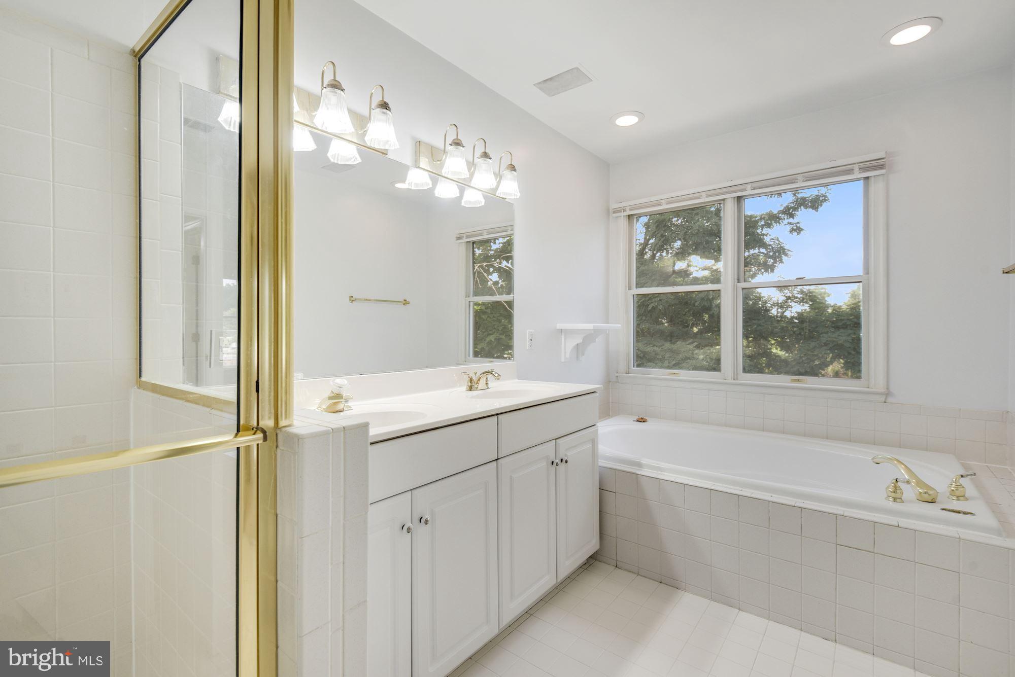 LINDEN - Residential Lease