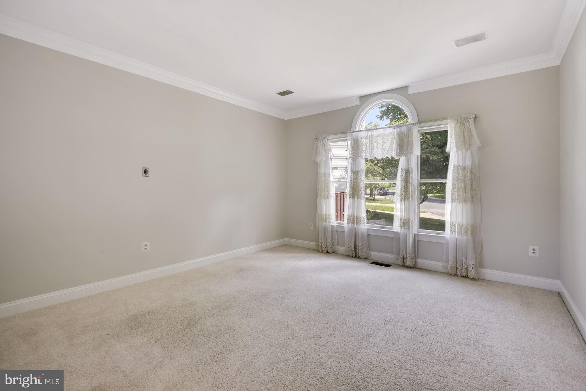 LINDEN - Residential Lease