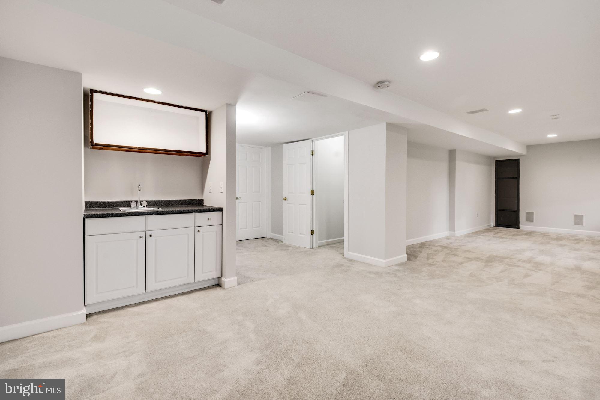 LINDEN - Residential Lease