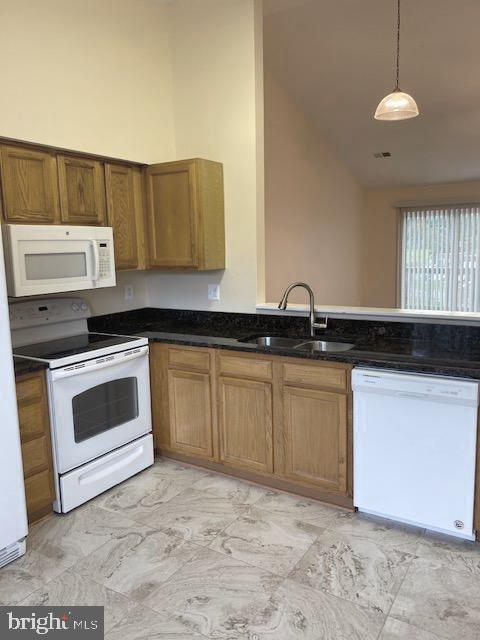 CEDARS OF WARRENTON - Residential Lease