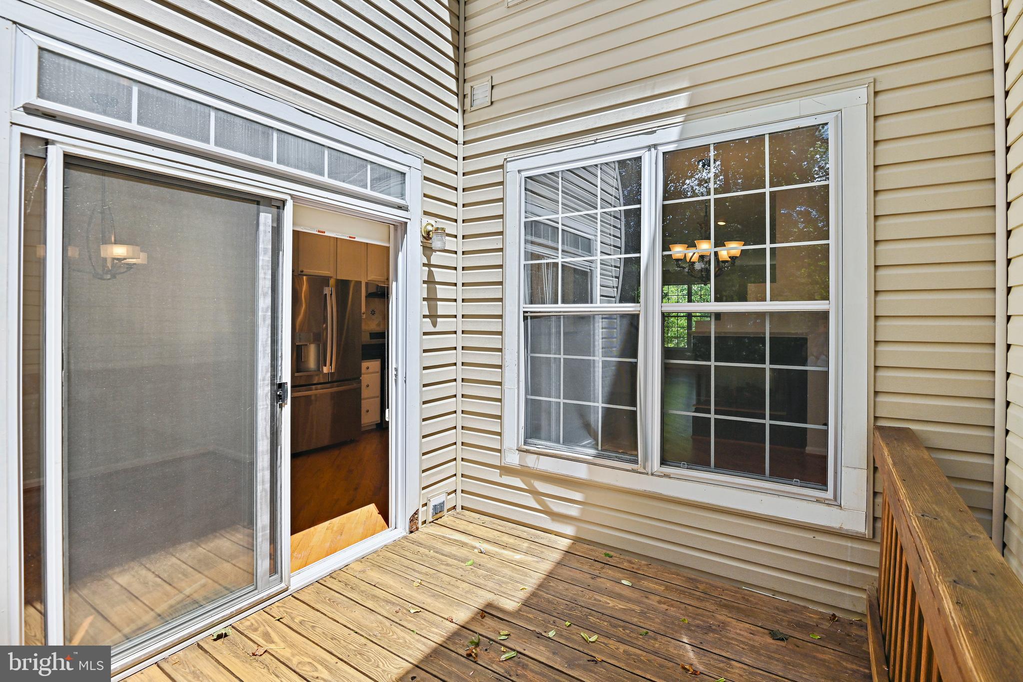 RESTON - Residential