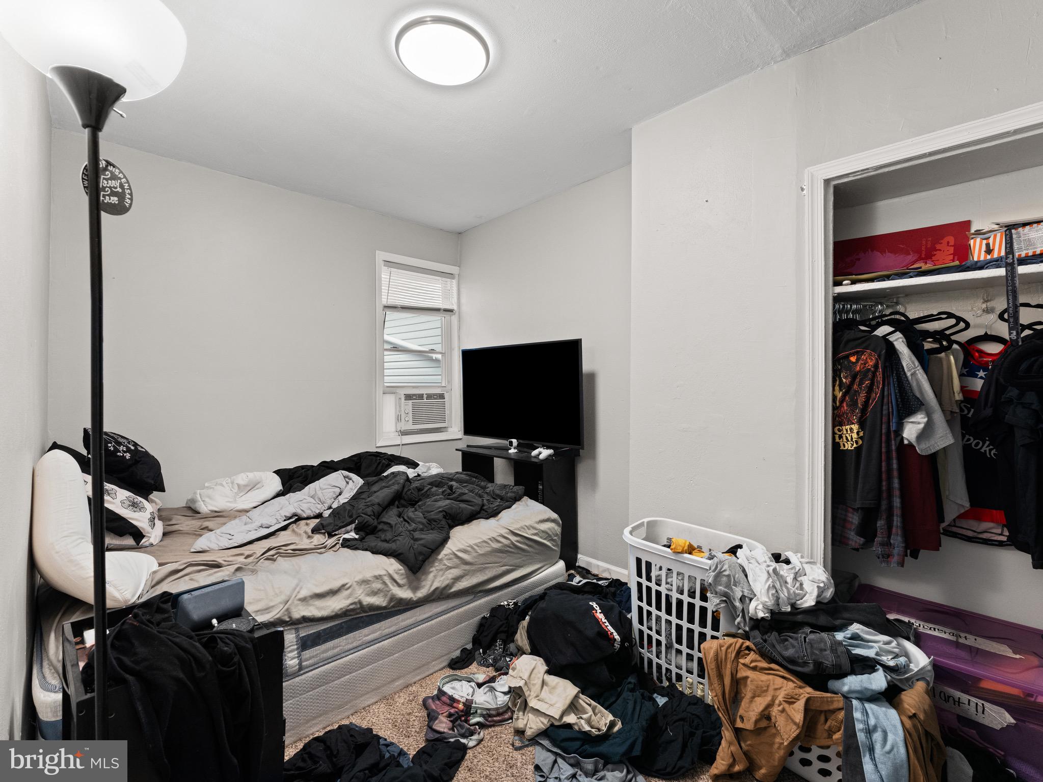 POINT BREEZE - Residential