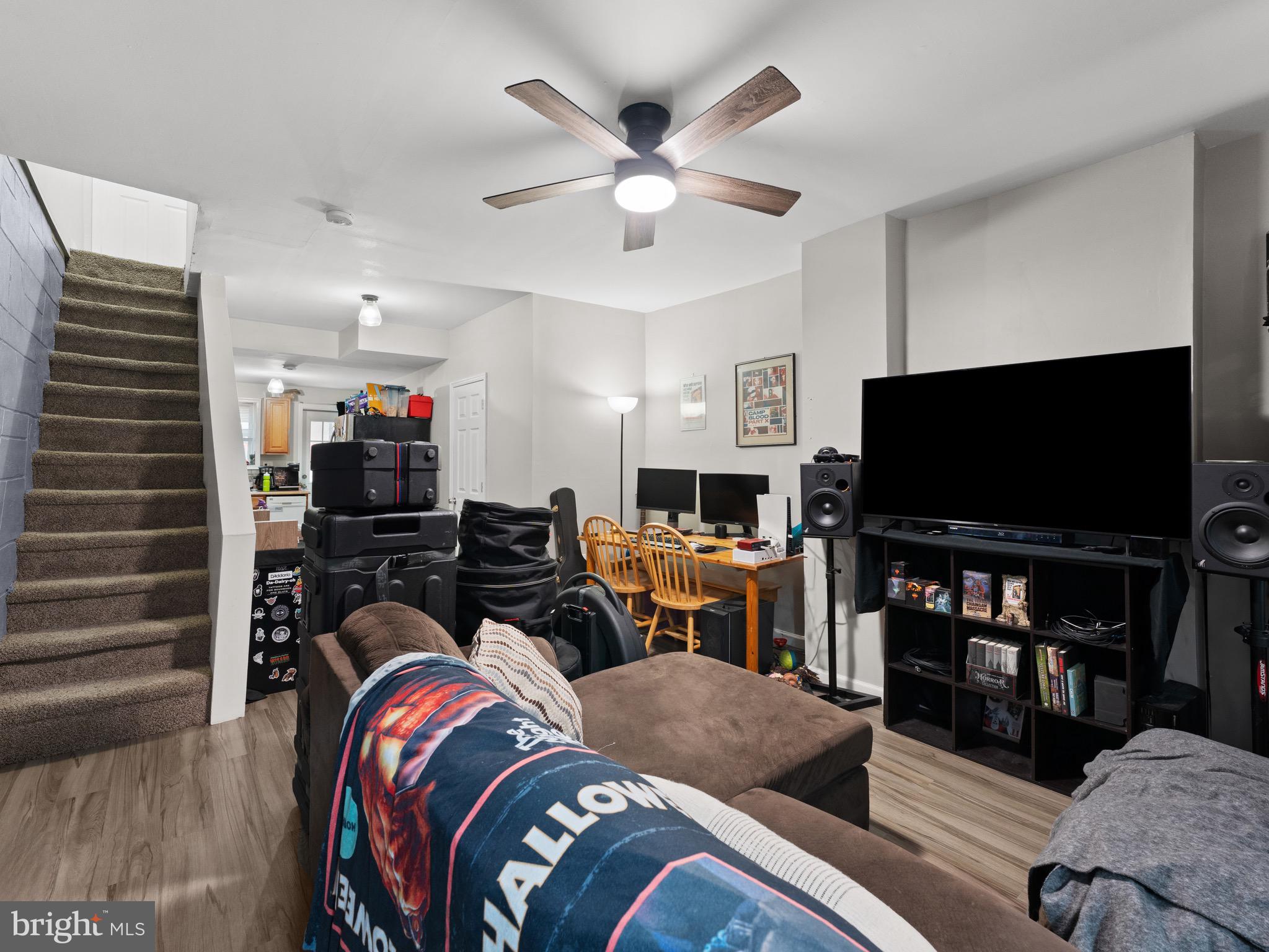 POINT BREEZE - Residential