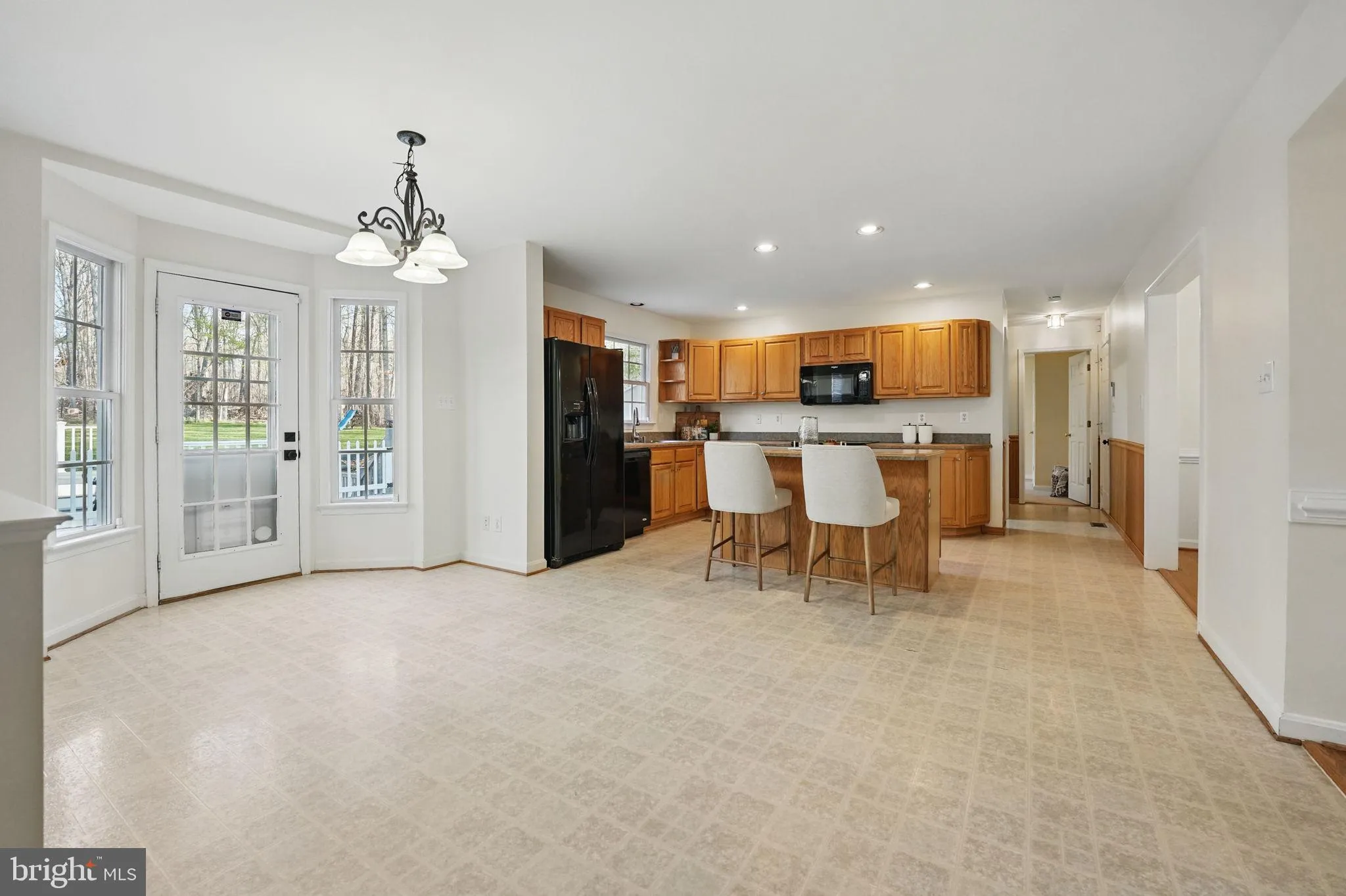 Fredericksburg, Virginia 22406, United States, 4 Bedrooms Bedrooms, ,4 BathroomsBathrooms,Residential,Contingent,102744