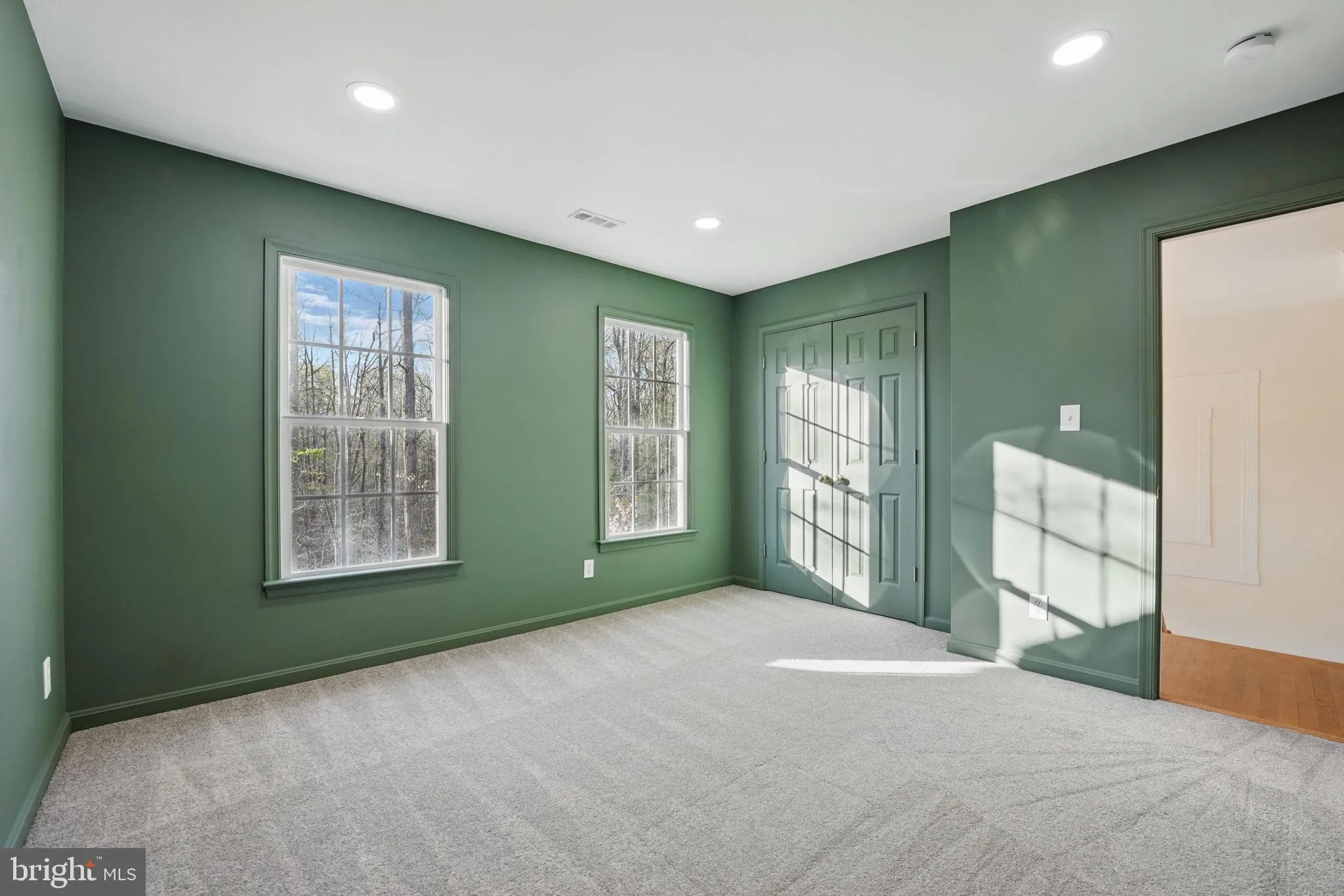 Fredericksburg, Virginia 22406, United States, 4 Bedrooms Bedrooms, ,4 BathroomsBathrooms,Residential,Contingent,102744