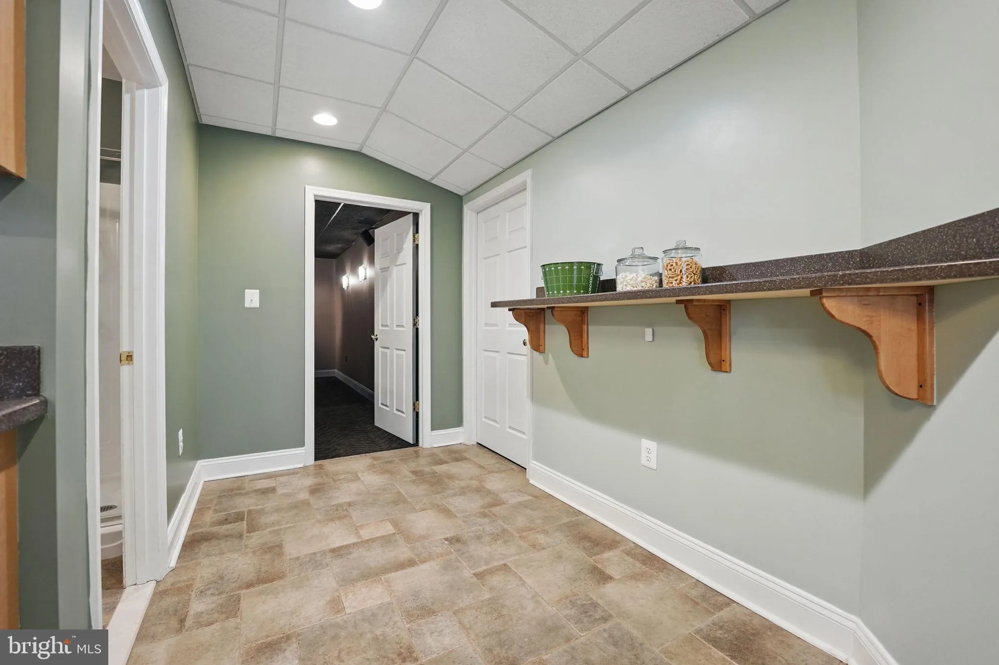 Fredericksburg, Virginia 22406, United States, 4 Bedrooms Bedrooms, ,4 BathroomsBathrooms,Residential,Contingent,102744