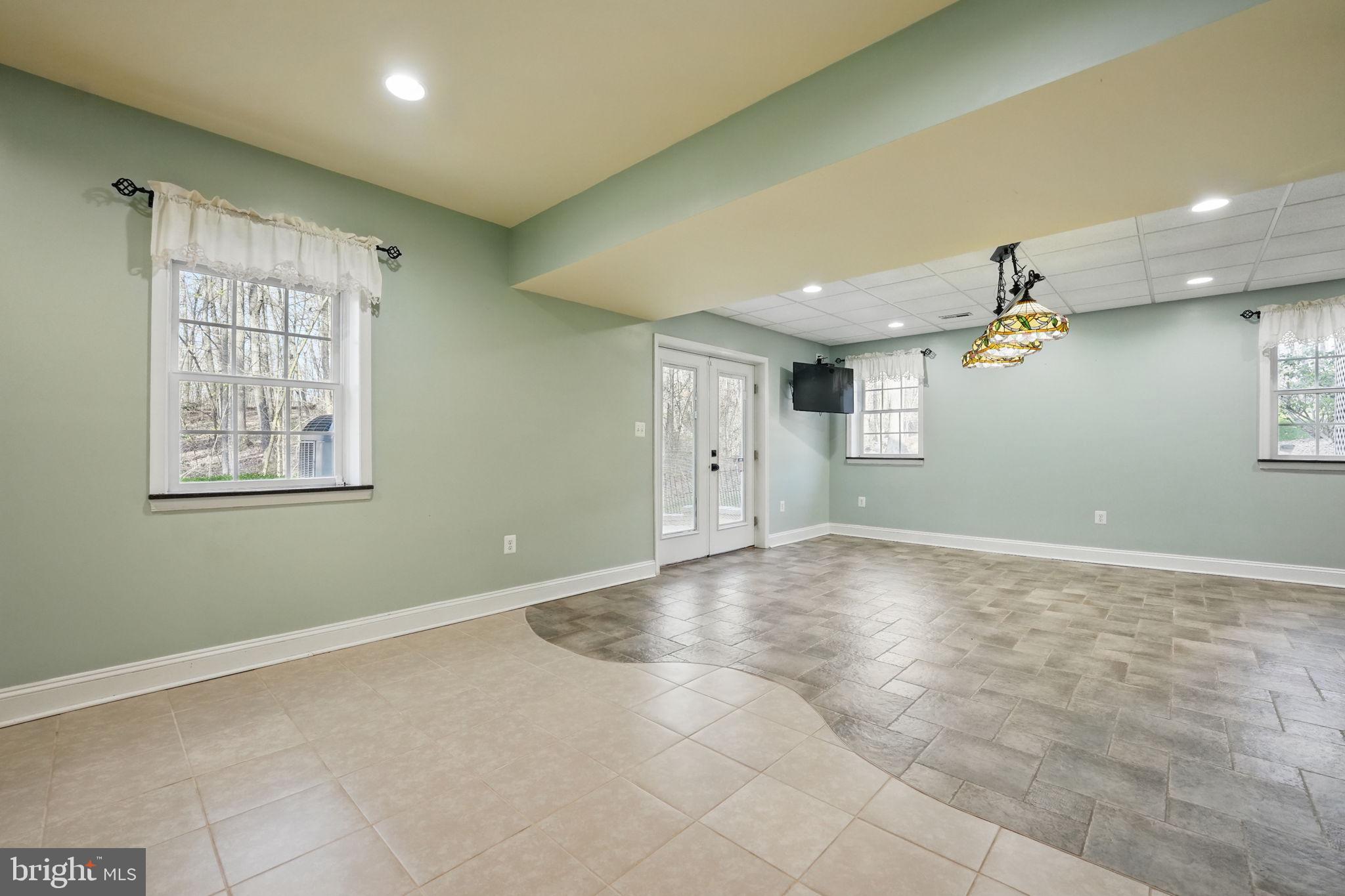 CHESTERFIELD - Residential