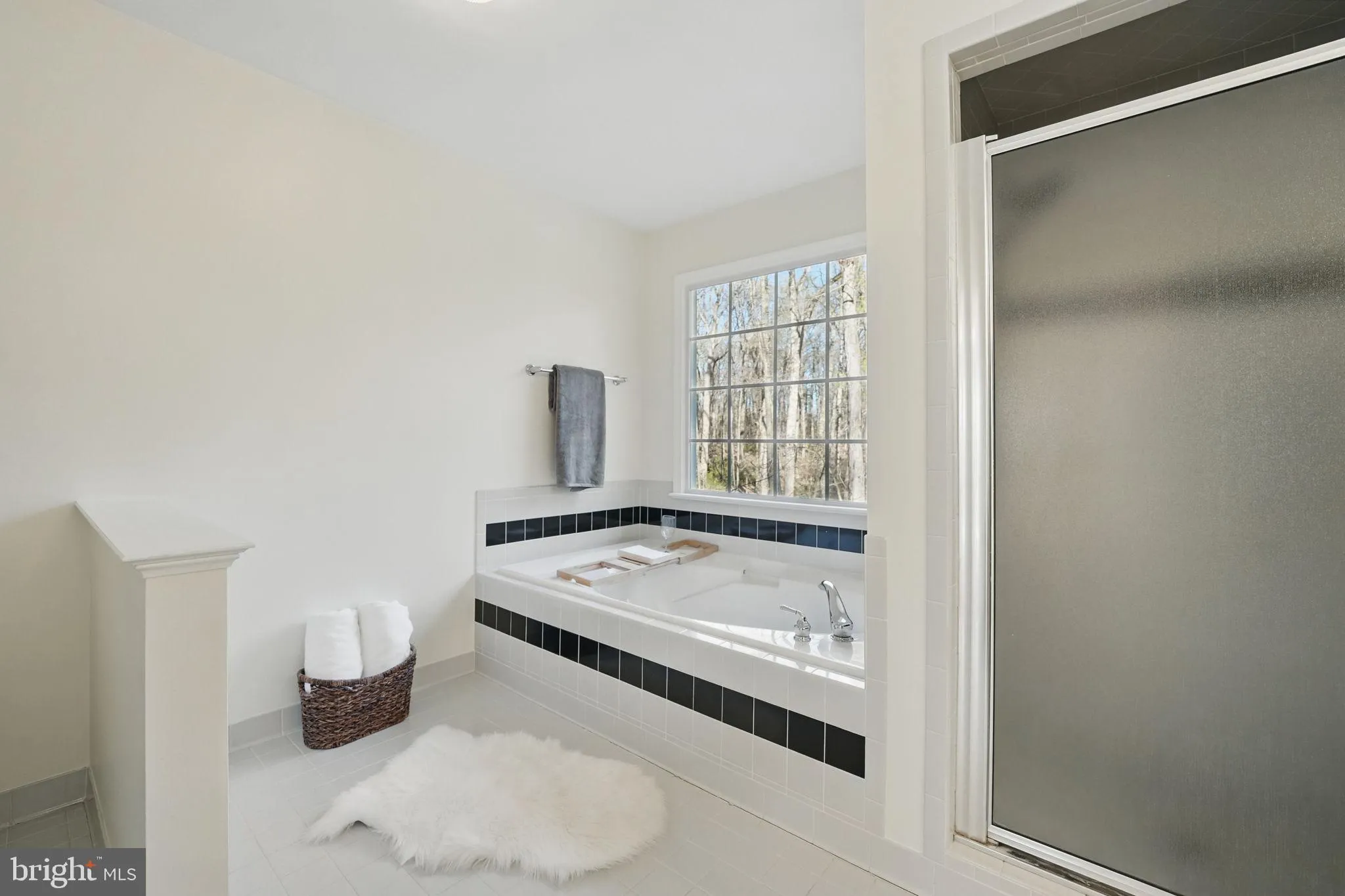 Fredericksburg, Virginia 22406, United States, 4 Bedrooms Bedrooms, ,4 BathroomsBathrooms,Residential,Contingent,102744