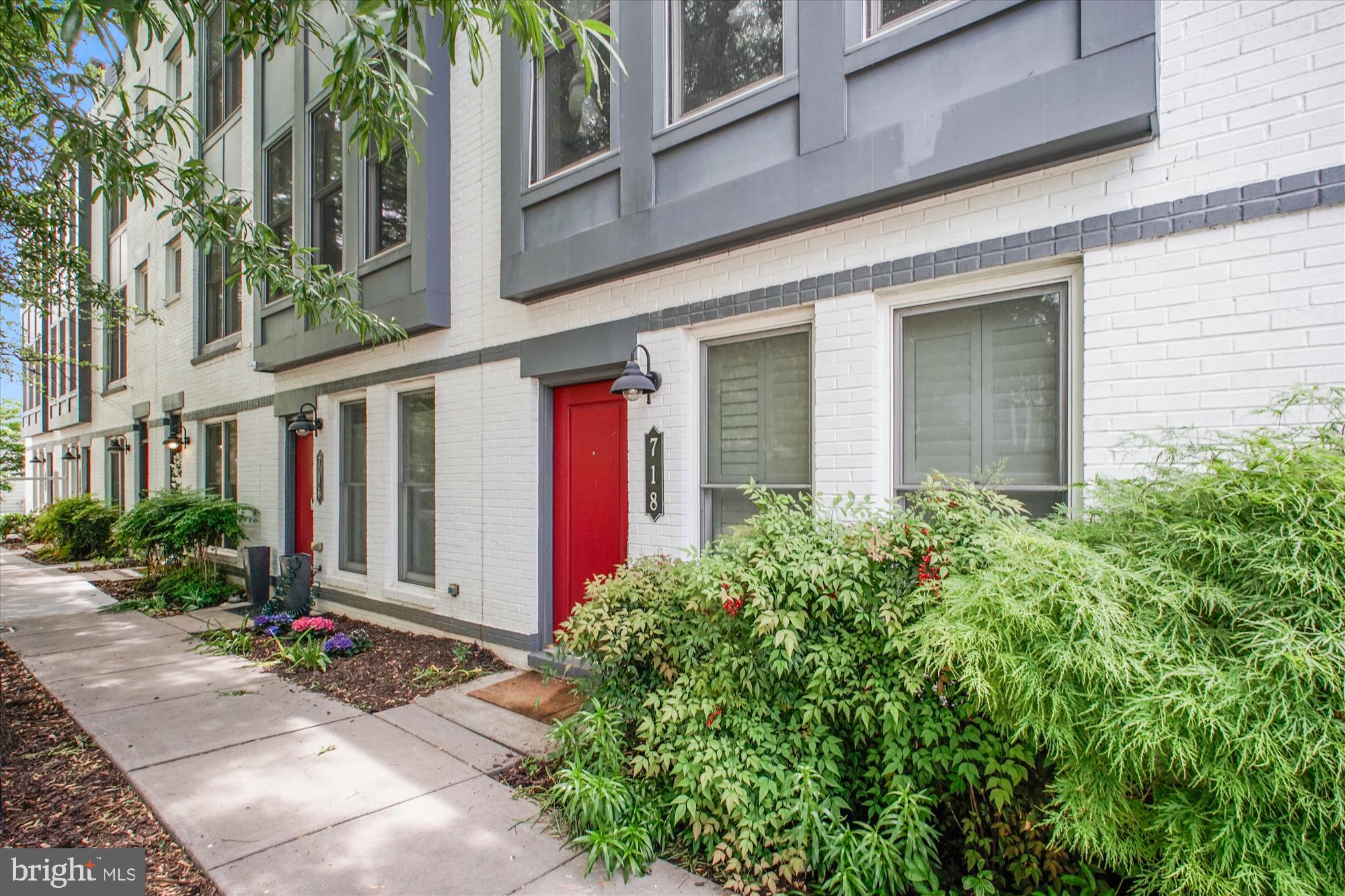 JAMES BLAND HOMES - Residential Lease