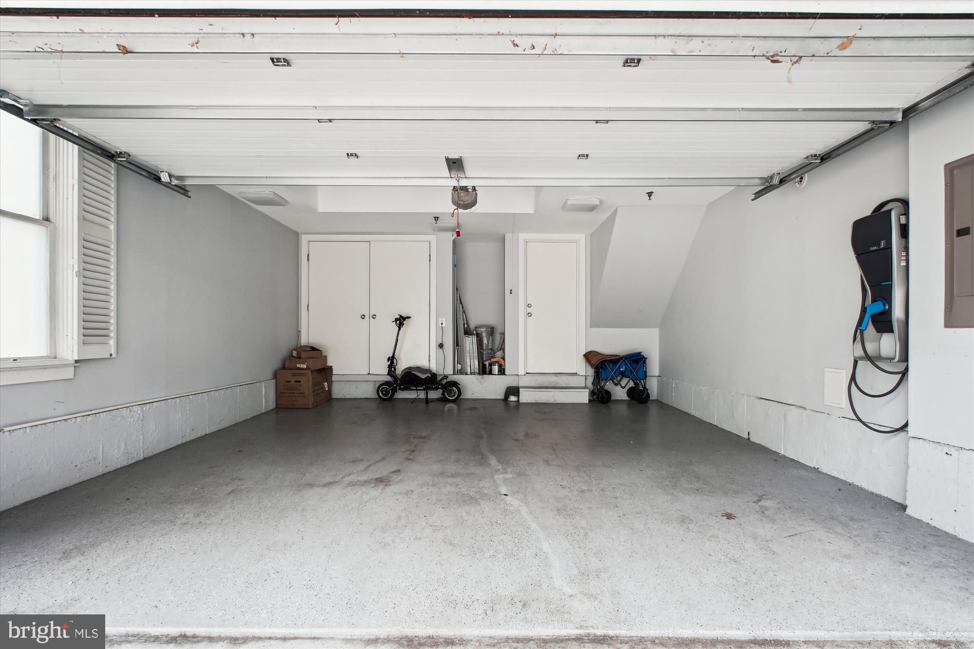 JAMES BLAND HOMES - Residential Lease