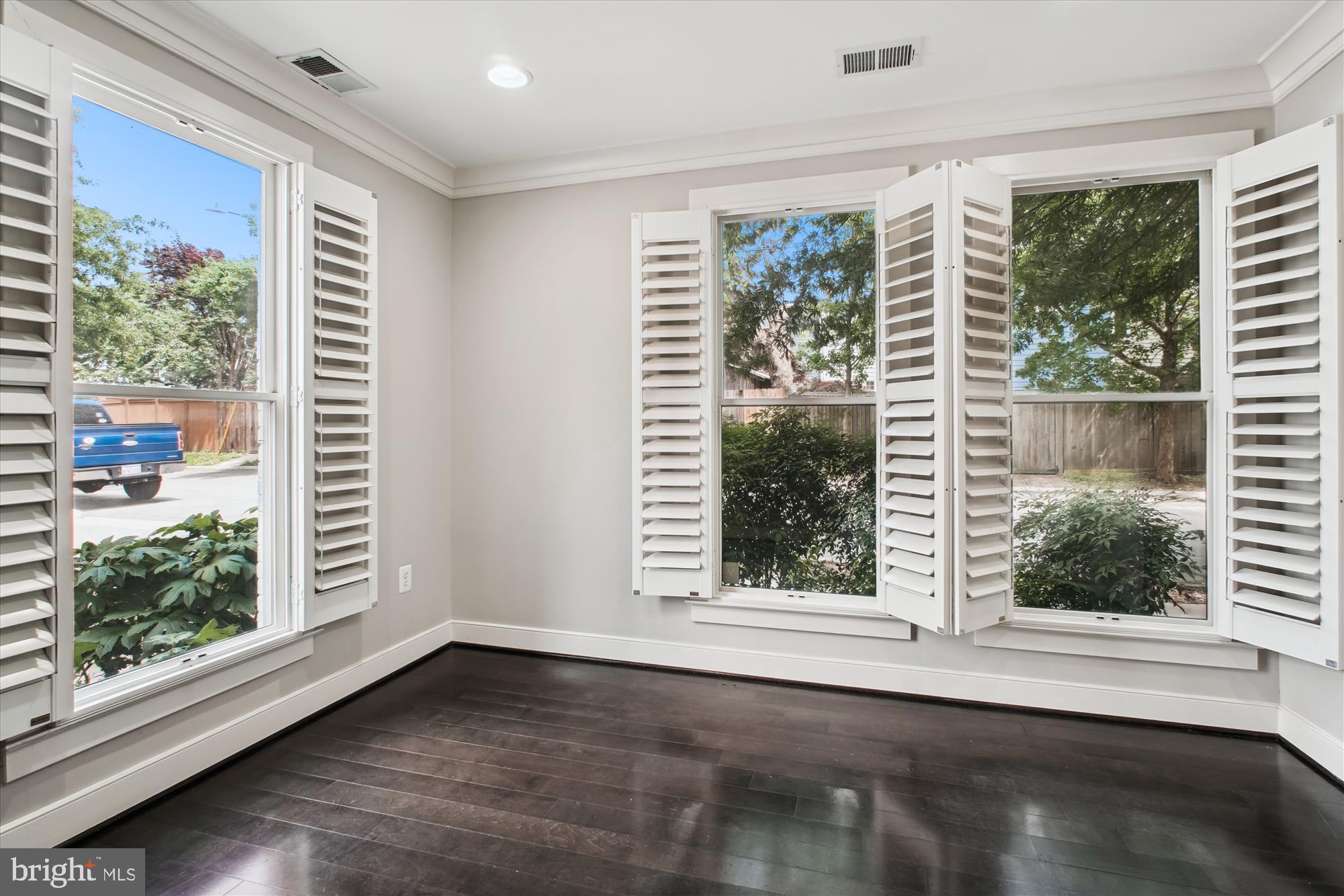 JAMES BLAND HOMES - Residential Lease