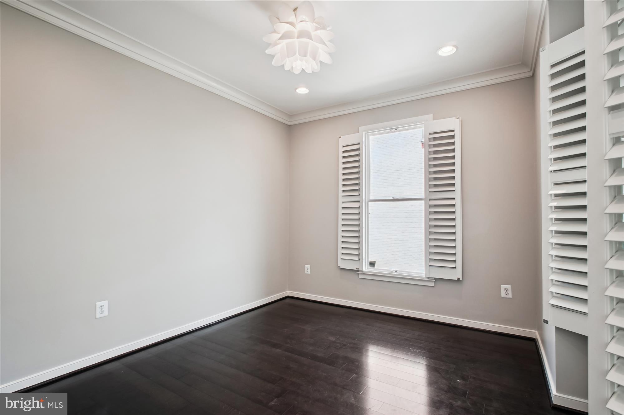 JAMES BLAND HOMES - Residential Lease