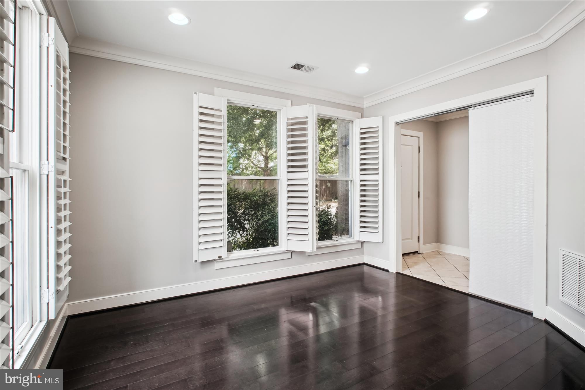 JAMES BLAND HOMES - Residential Lease