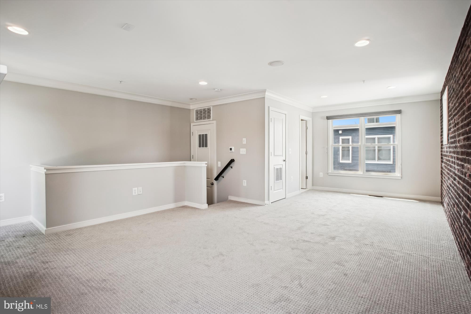 JAMES BLAND HOMES - Residential Lease