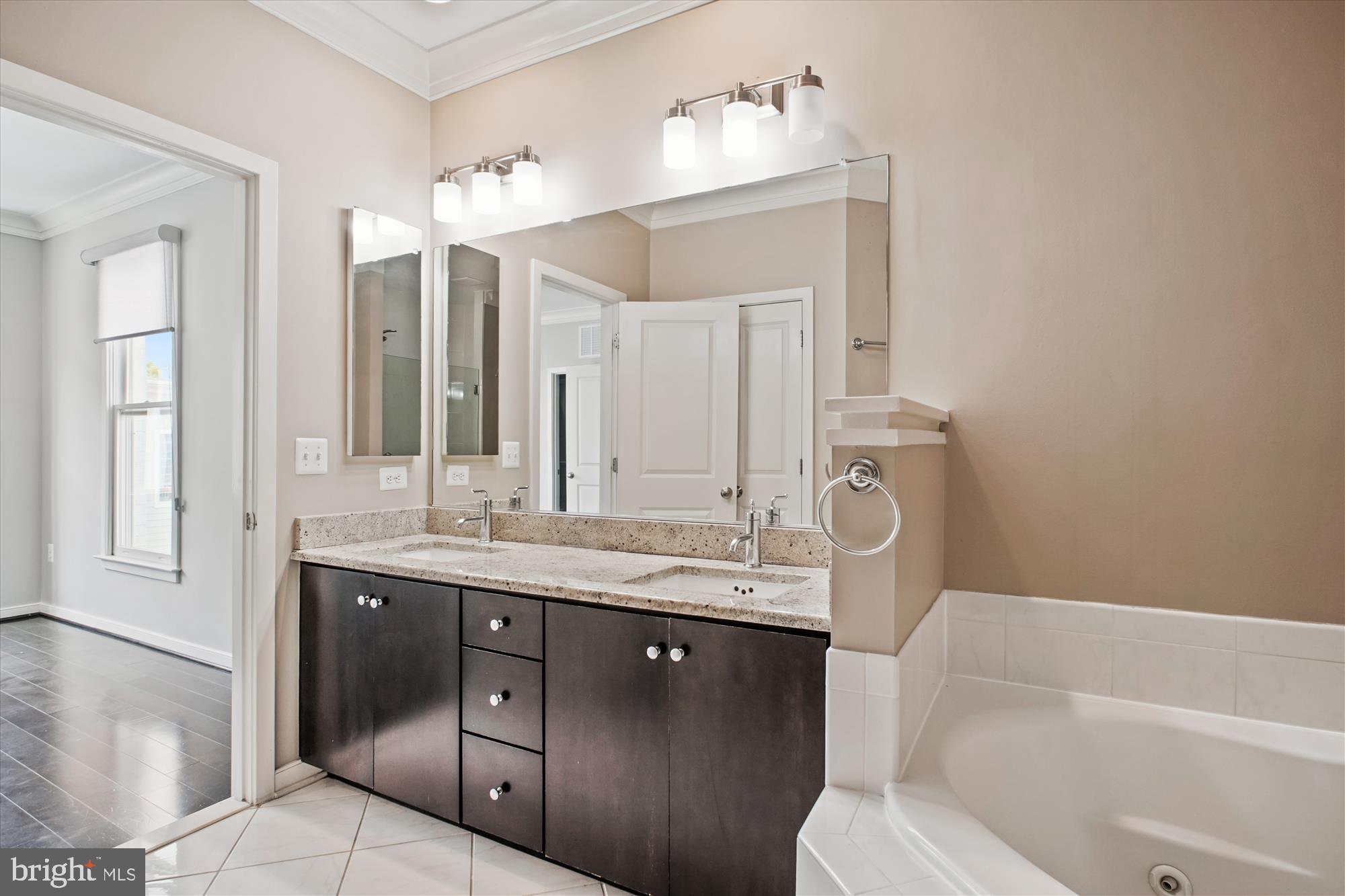 JAMES BLAND HOMES - Residential Lease